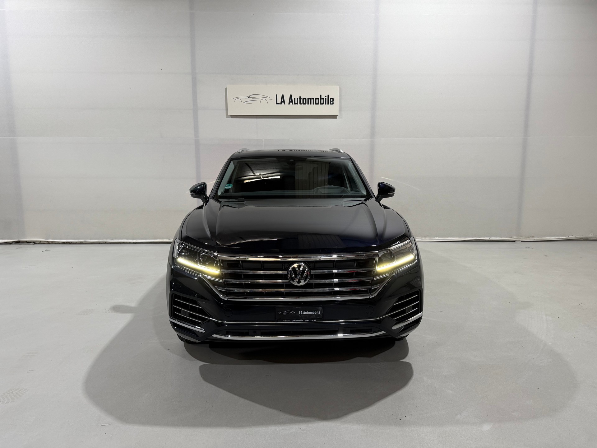 VW Touareg 3.0 TDI Elegance Tiptronic CH Fahrzeug-image-3