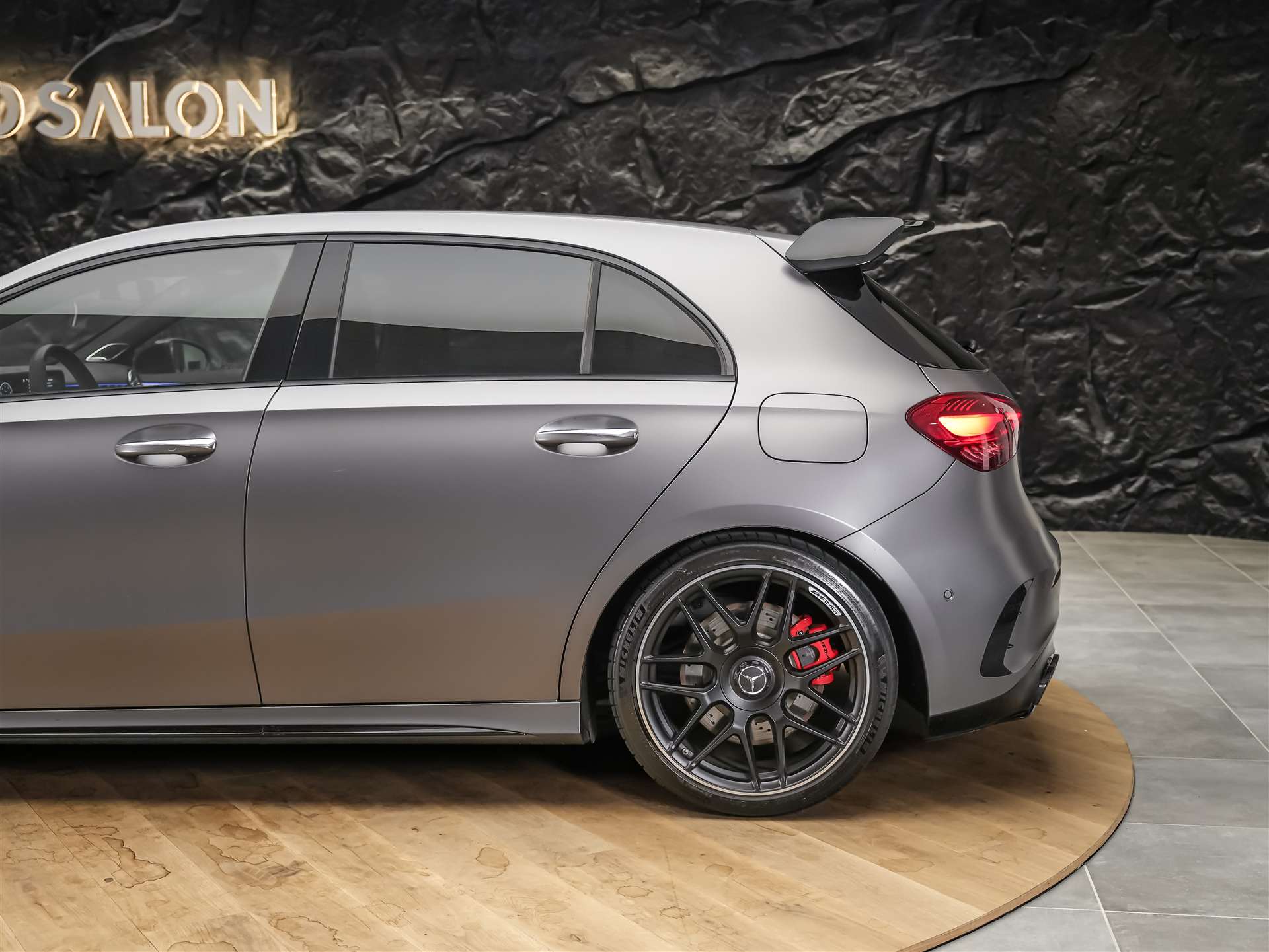 MERCEDES-BENZ A 45 S AMG 4matic+ *Werksgarantie*Abstandsregler*El. Sitze mit Memory*-image-17