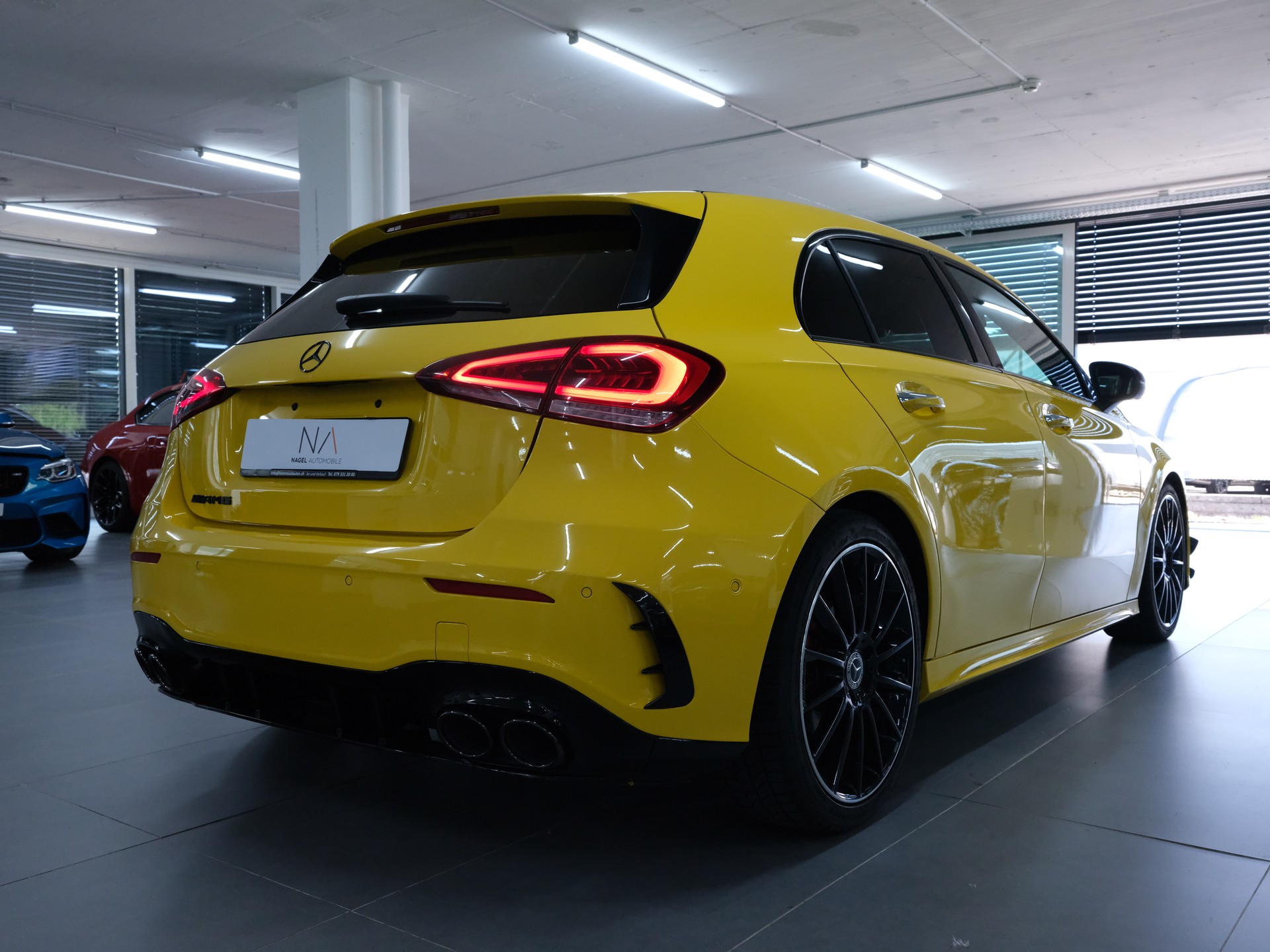 MERCEDES-BENZ A 180 Night Star AMG Line 7G-DCT *360 Kamera* *AMG LINE* *Panorama*-showroom-element-2