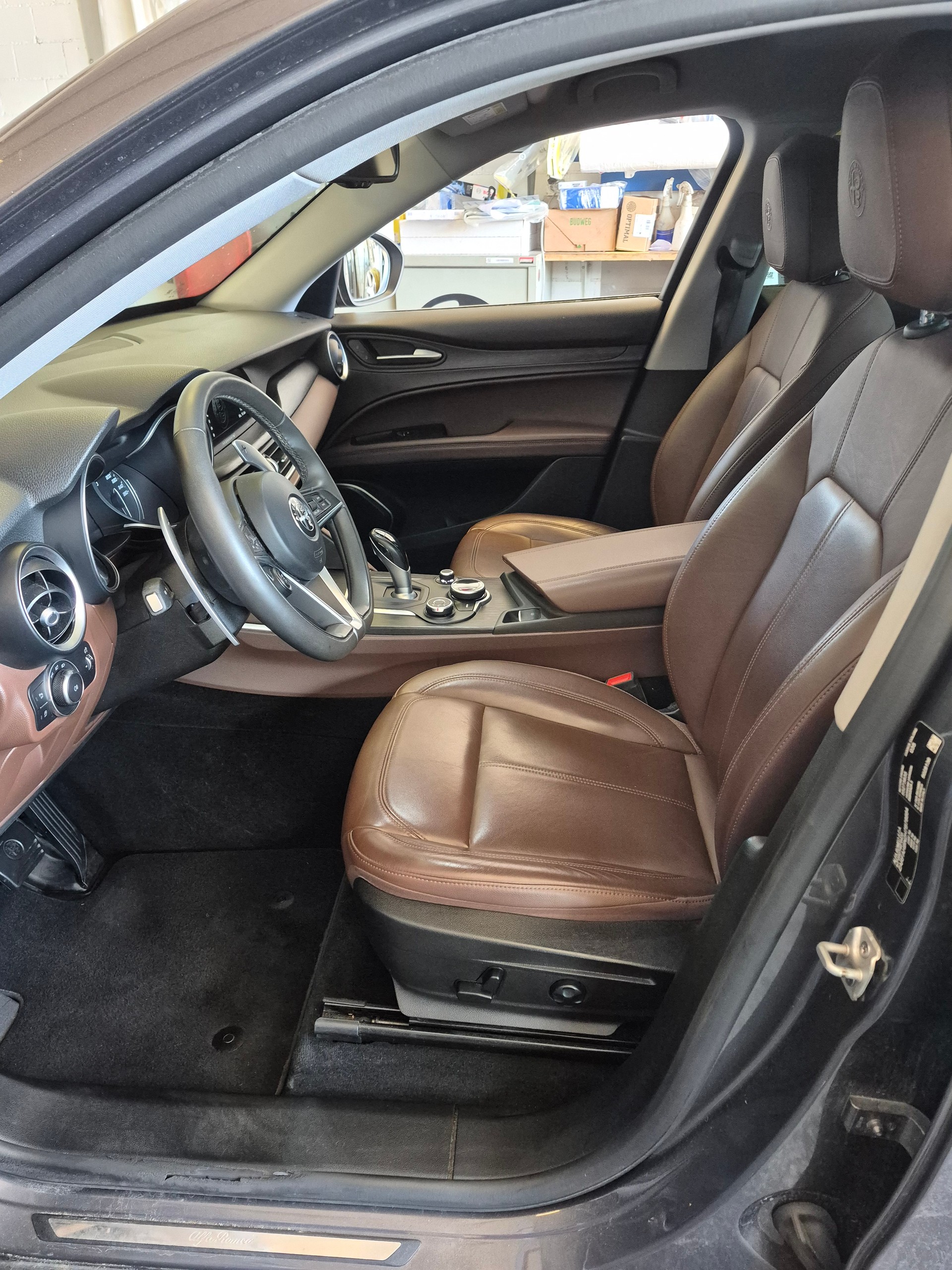 ALFA ROMEO Stelvio 2.0 Executive Q4 Automatic-image-11