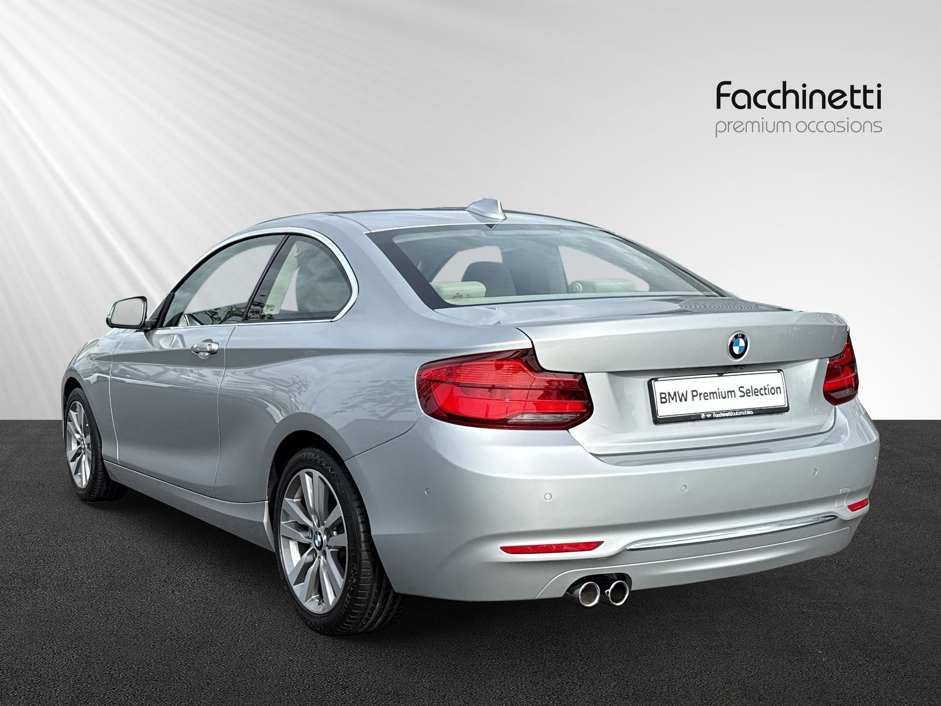 BMW 220i Luxury Line Steptronic-showroom-element-2