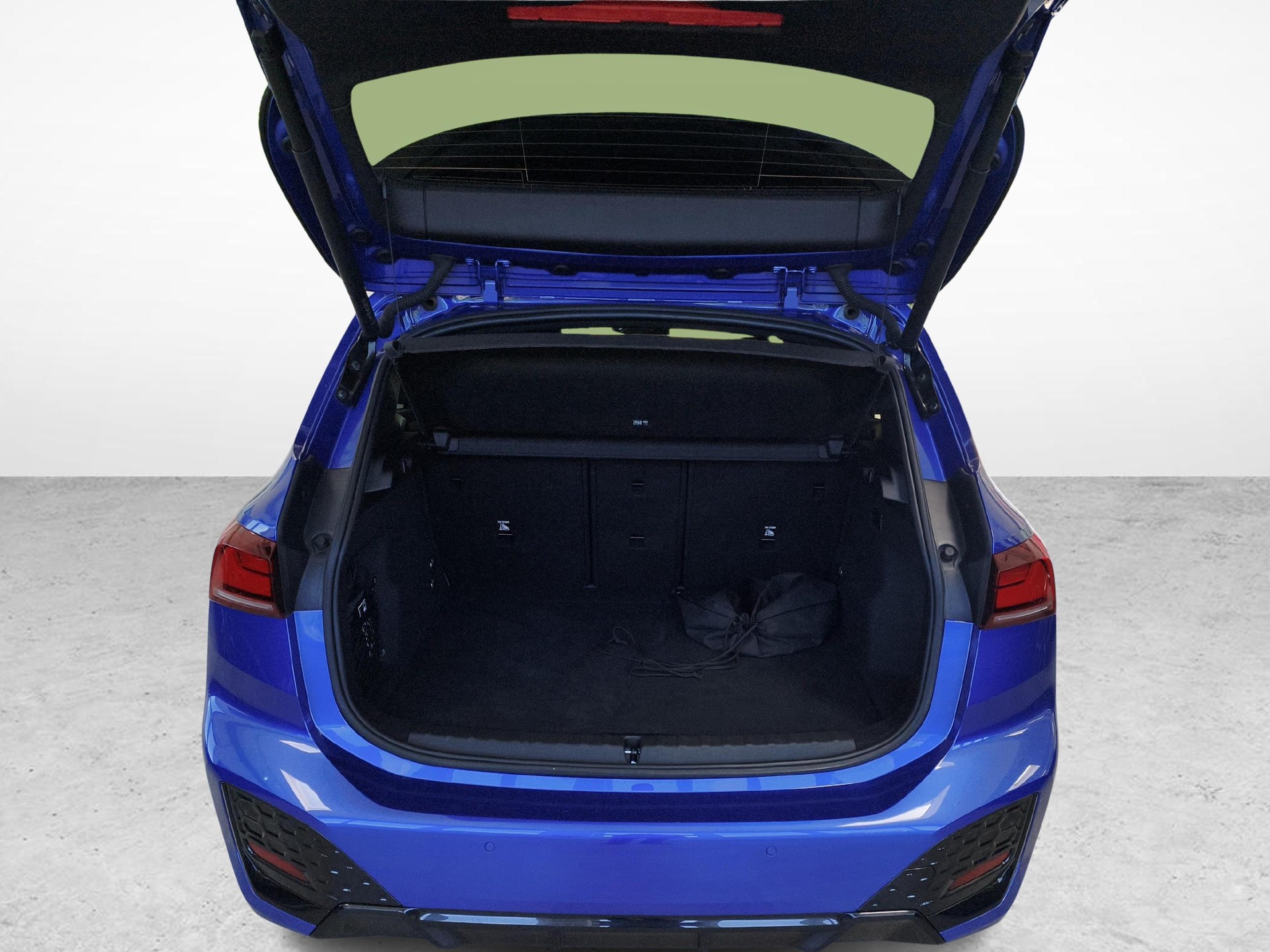 BMW 225e xDrive paddles Active Tourer-image-13