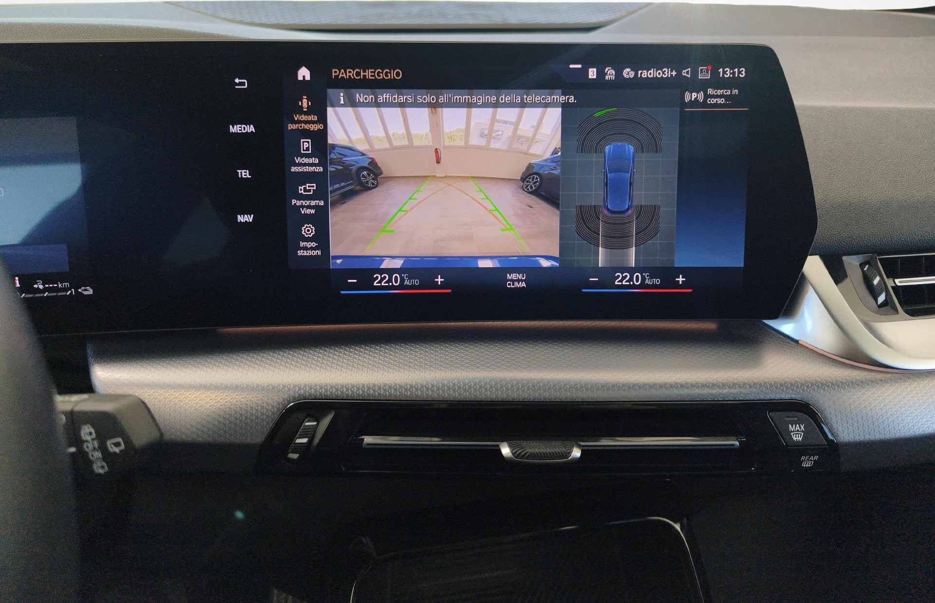 BMW 225e xDrive paddles Active Tourer-image-15