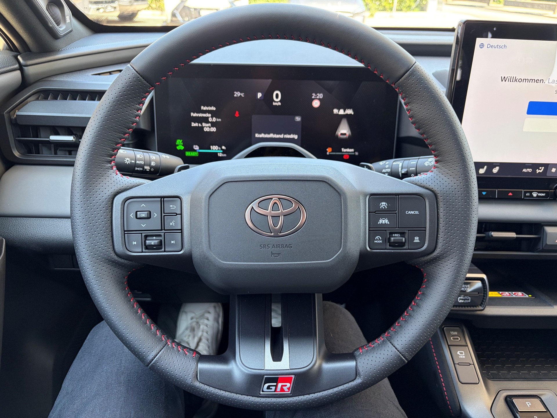TOYOTA RAV-4 2.5 PHEV GR Sport e-CVT 4WD-image-10