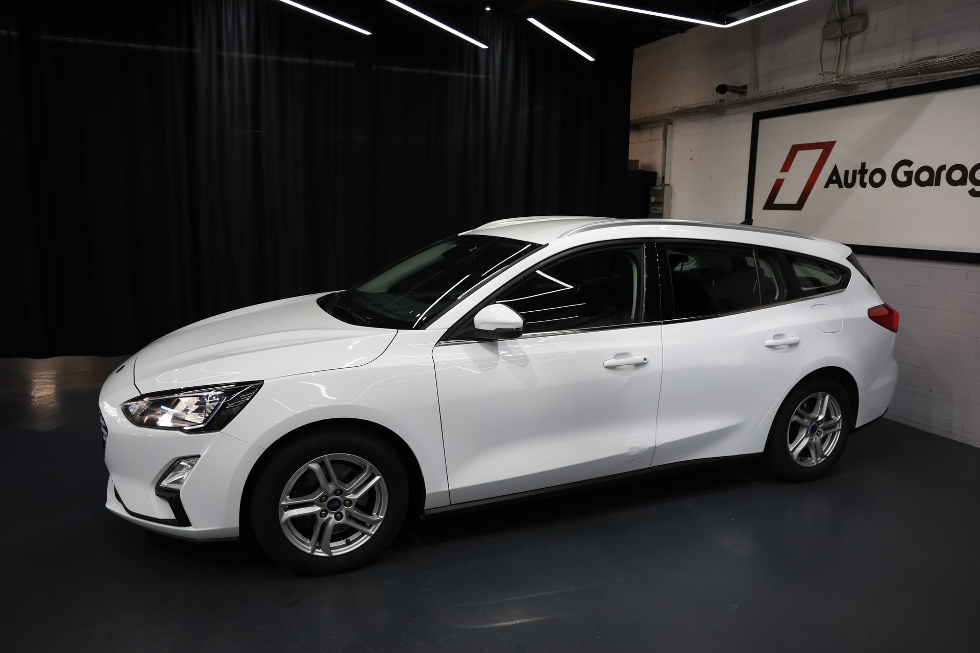 FORD Focus 1.0 SCTi Cool Connect-showroom-element-2