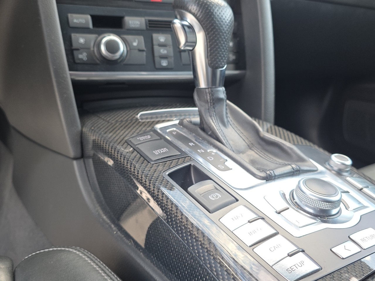 AUDI RS6 Avant 5.0 TFSI V10 quattro tiptronic-image-12