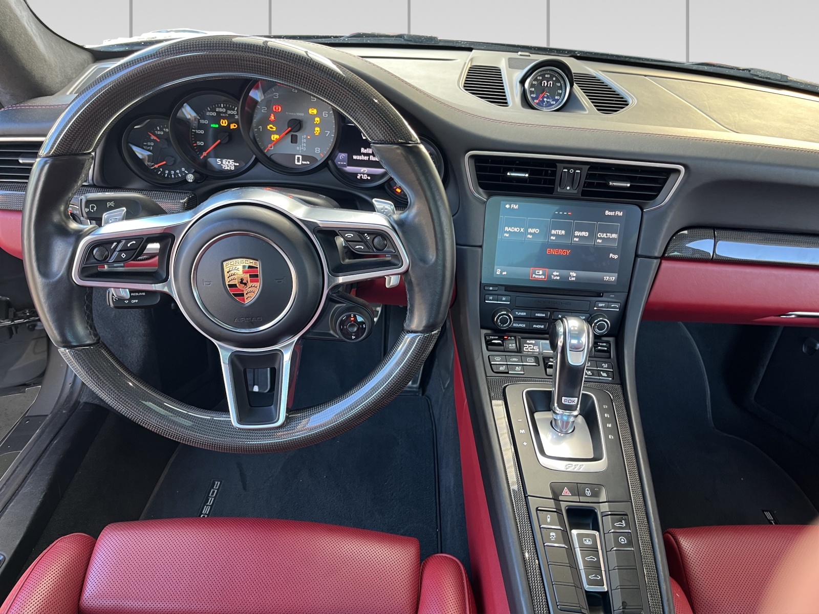 PORSCHE 911 Carrera 4S PDK-image-7