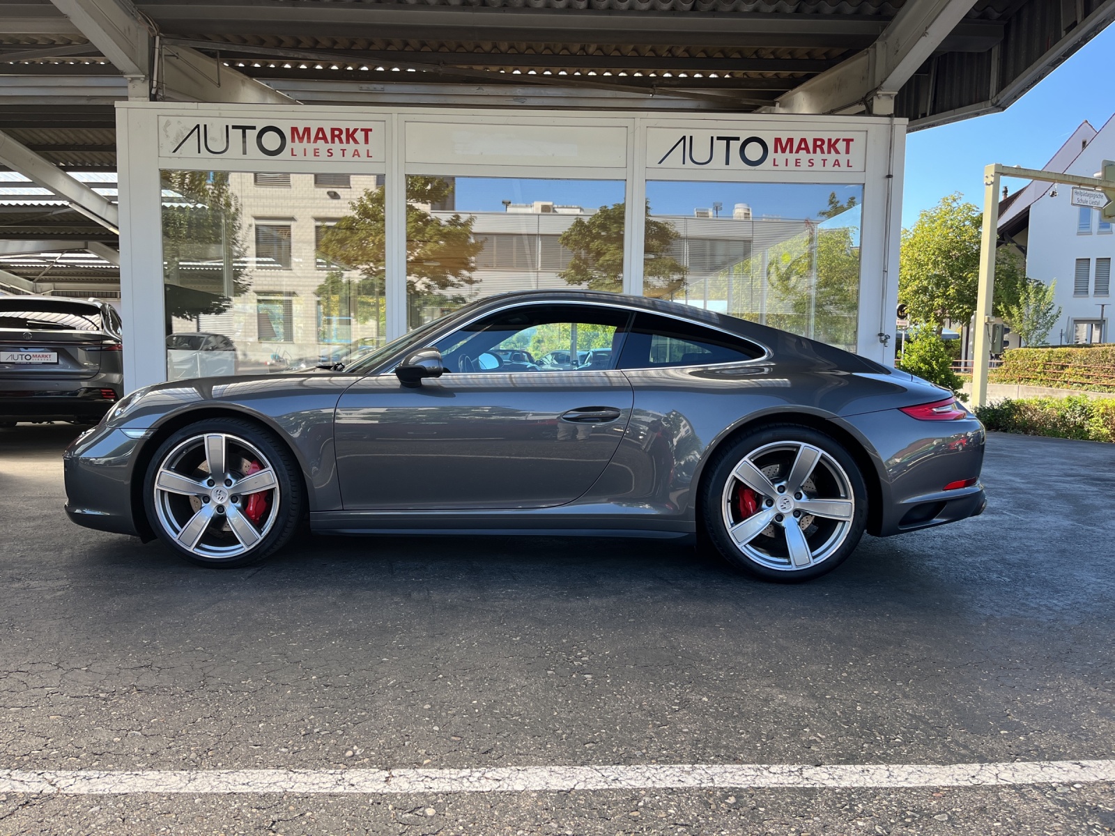 PORSCHE 911 Carrera 4S PDK-showroom-element-1