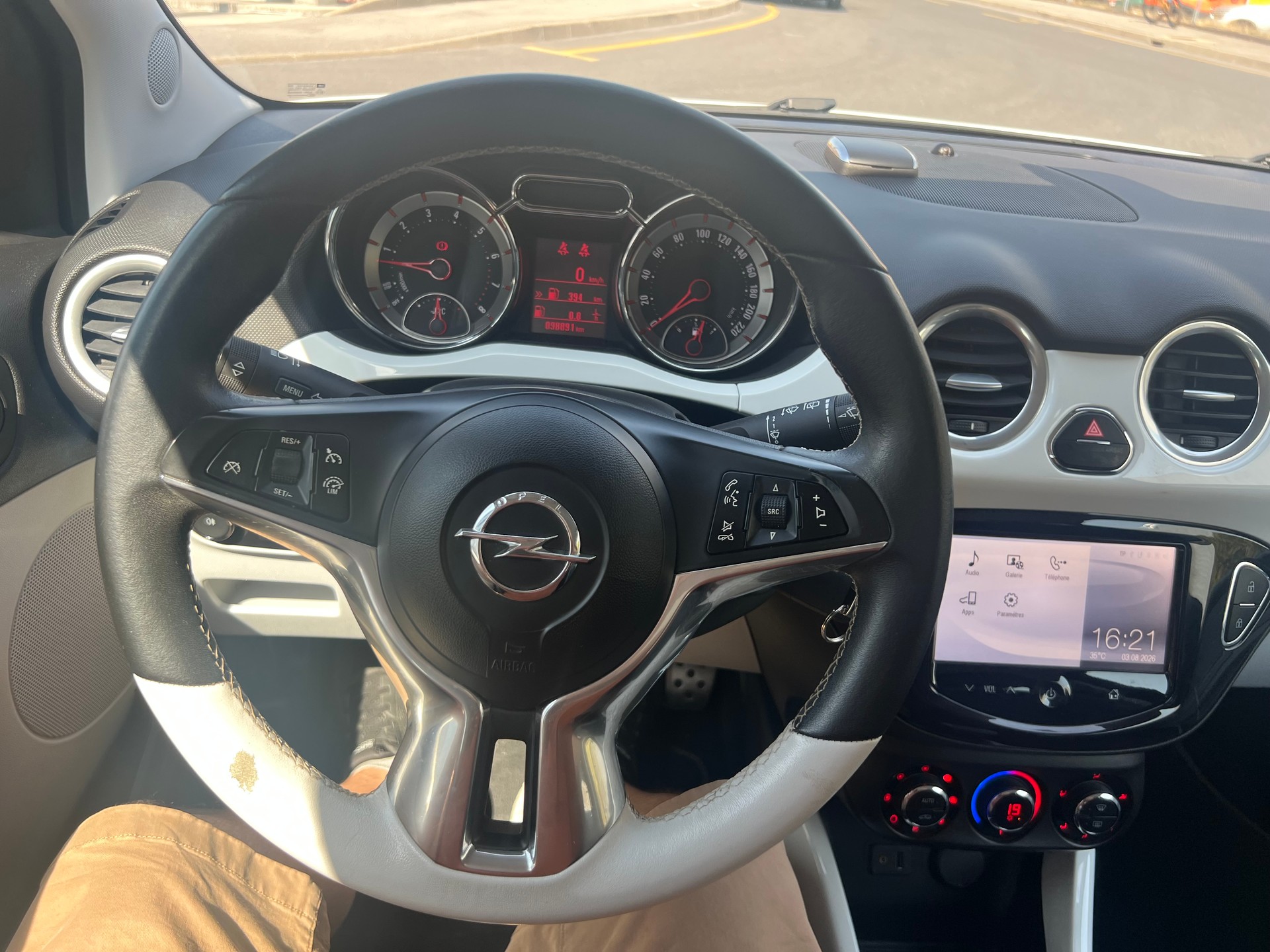 OPEL Adam 1.4 ecoFLEX White Link-image-10