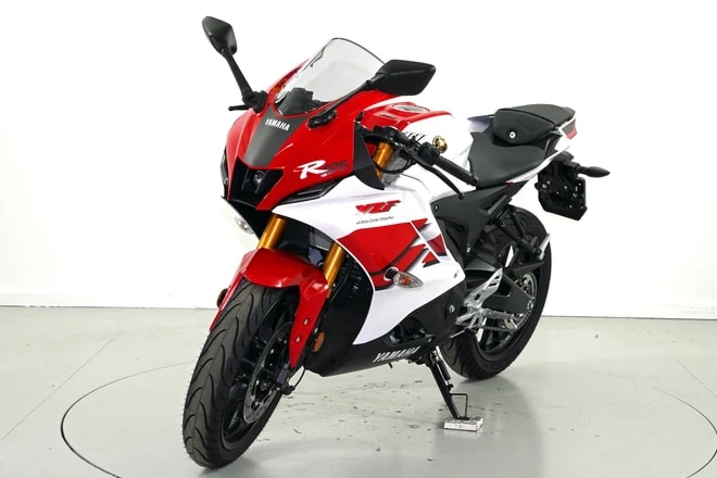 YAMAHA YZF-R125 ABS 70th Anniv.-image-2
