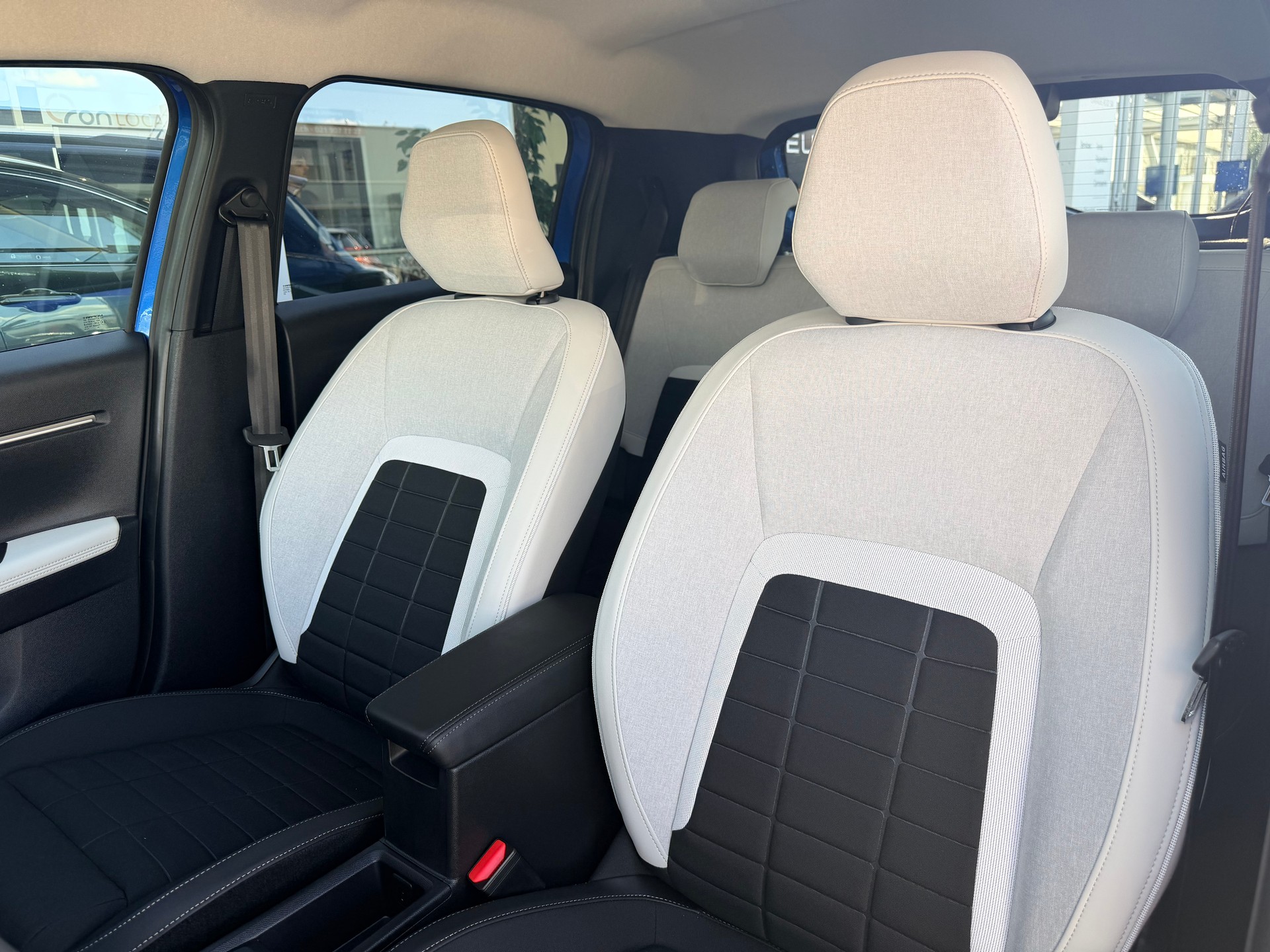 CITROEN e-C3 Aircross 44kWh Max-image-12