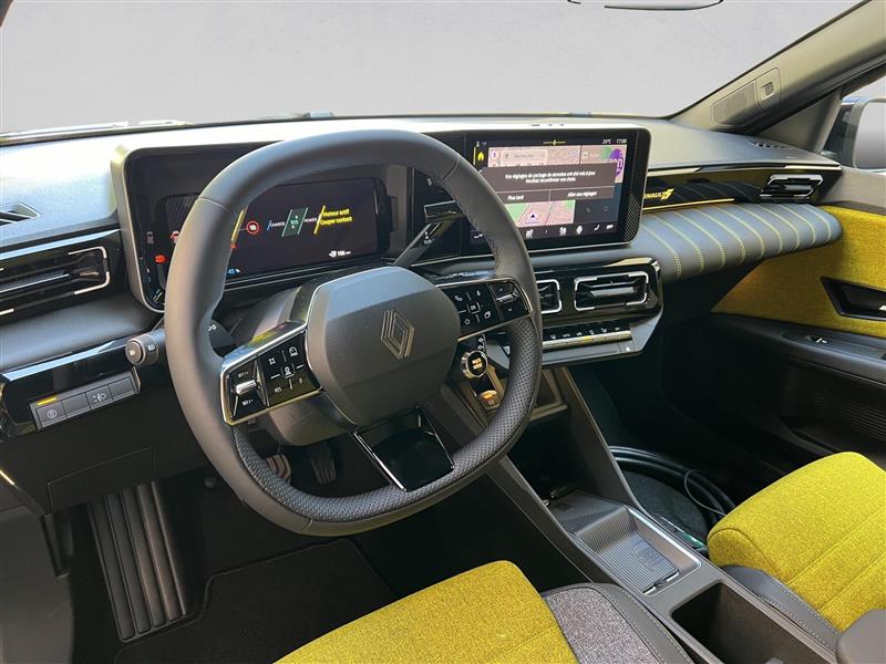 RENAULT R5 E-Tech Comfort Range 52 kWh Iconic Five-image-6