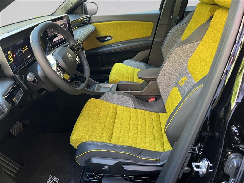 RENAULT R5 E-Tech Comfort Range 52 kWh Iconic Five-image-4