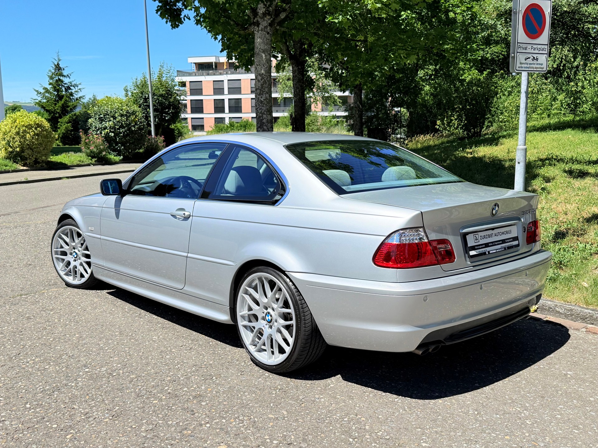 BMW 323Ci Coupé-image-1