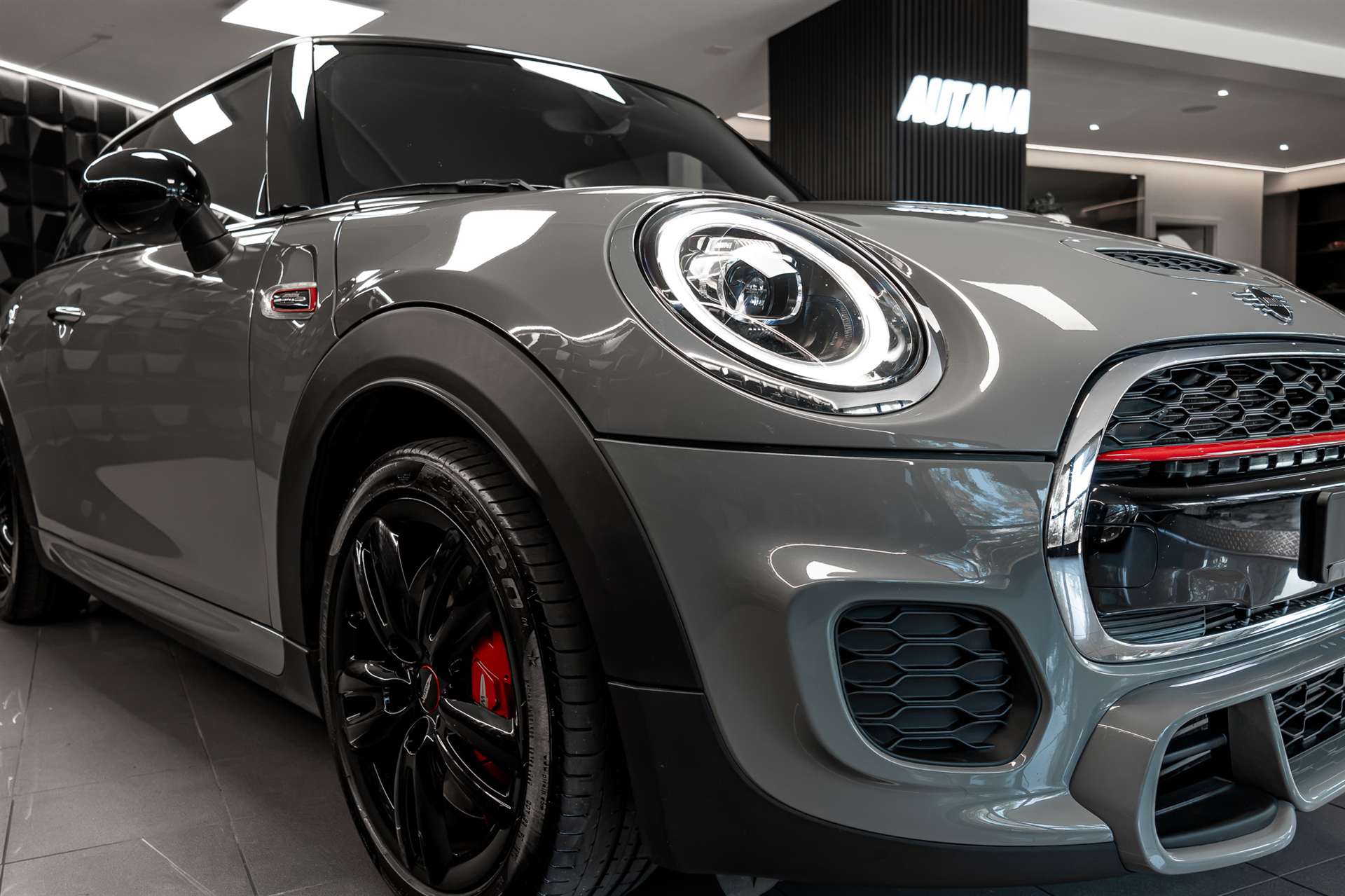 MINI Cooper John Cooper Works-image-26