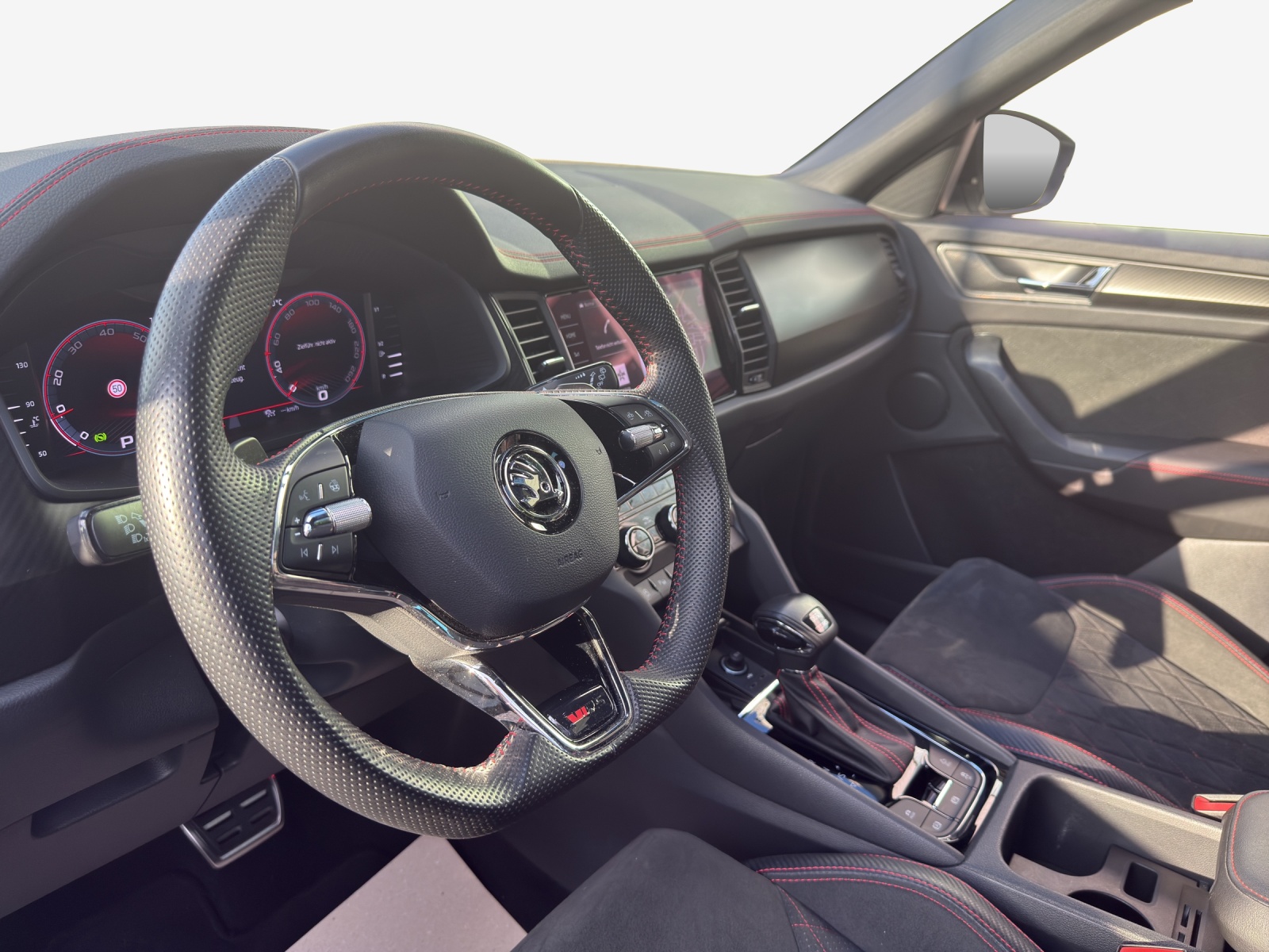 SKODA Kodiaq 2.0 TSI 4x4 RS-image-13