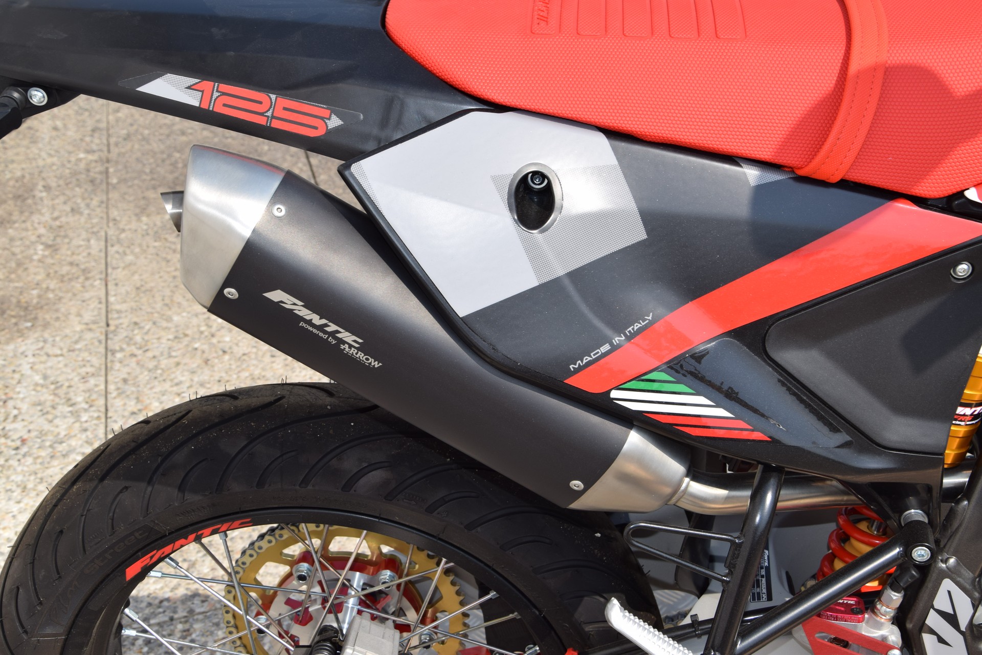FANTIC XMF 125 Competition-image-8