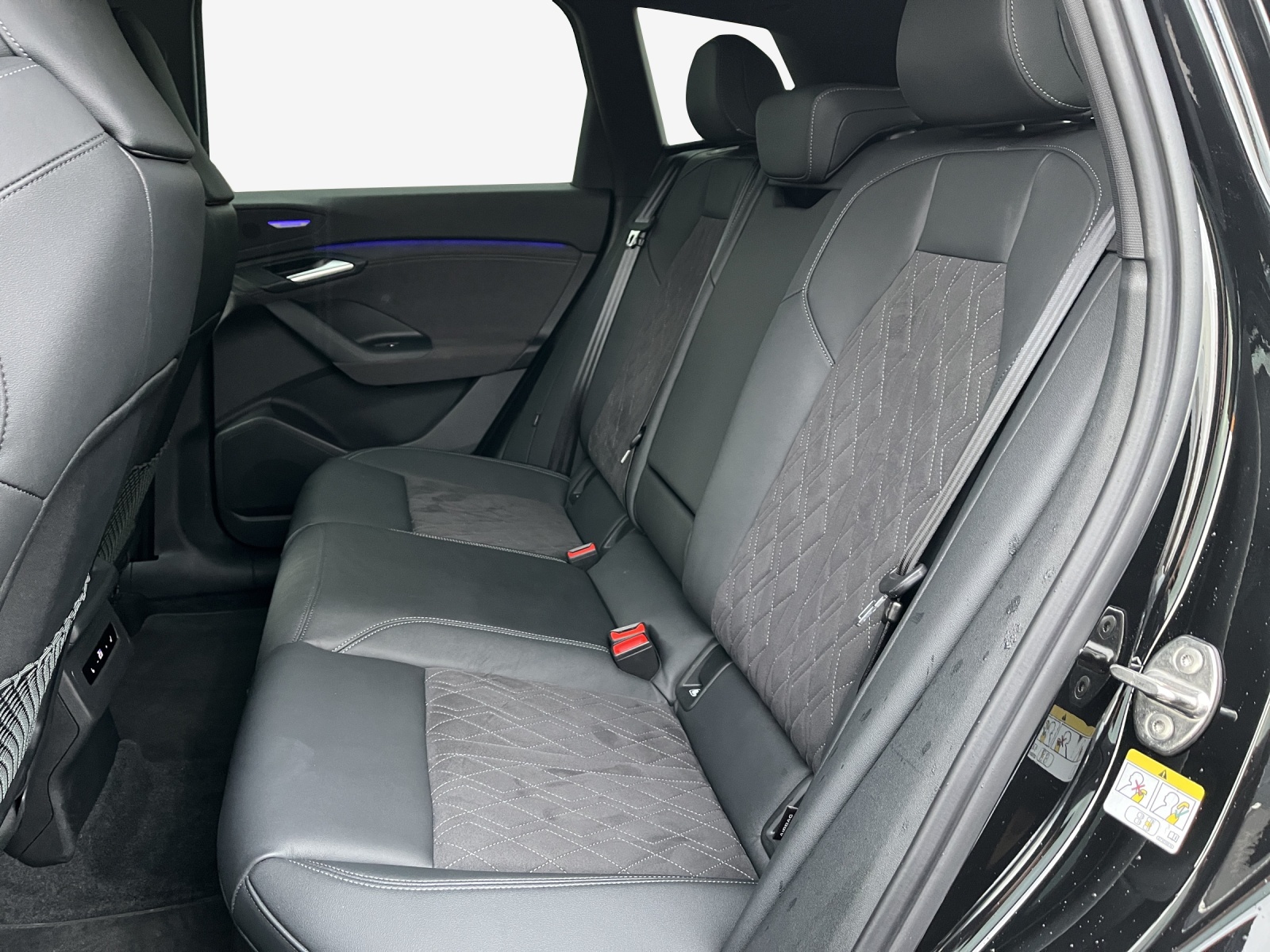AUDI Q6 e-tron quattro-image-11