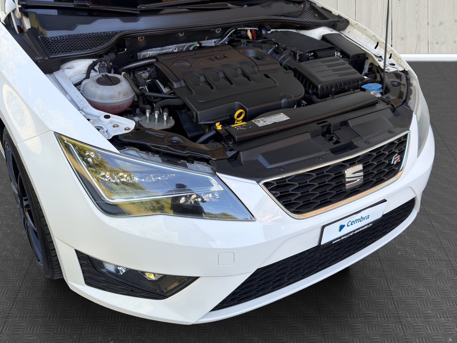 SEAT Leon 2.0 TDI FR Viva DSG-image-15