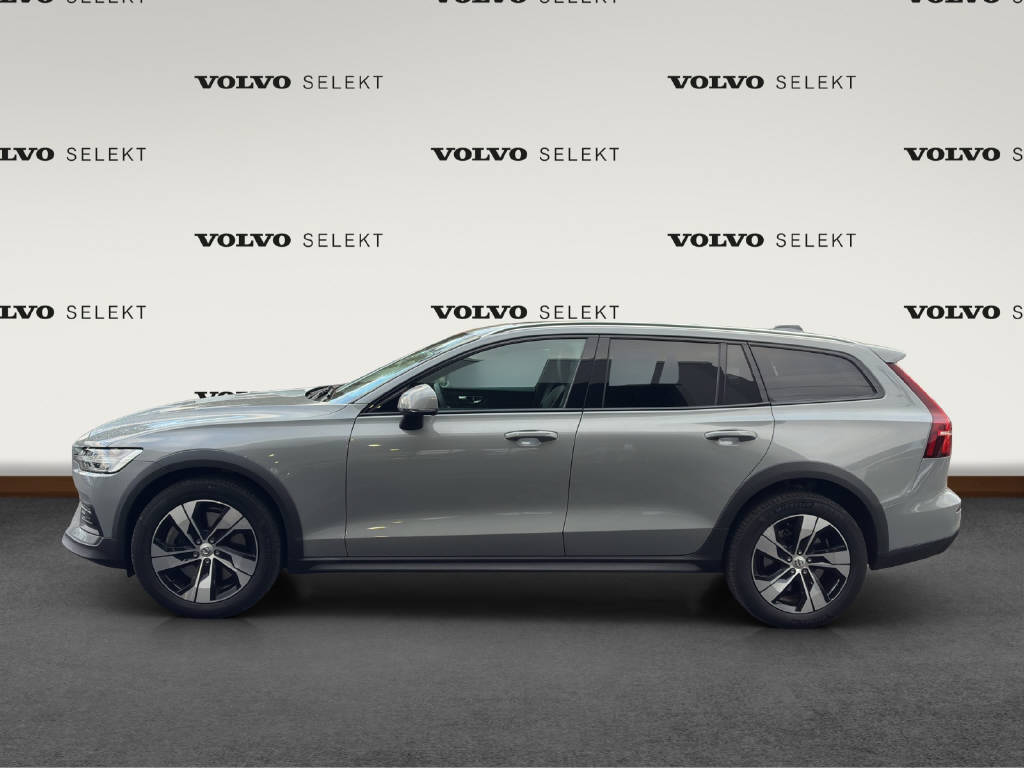 VOLVO V60 Cross Country 2.0 B5 Plus AWD-showroom-element-1