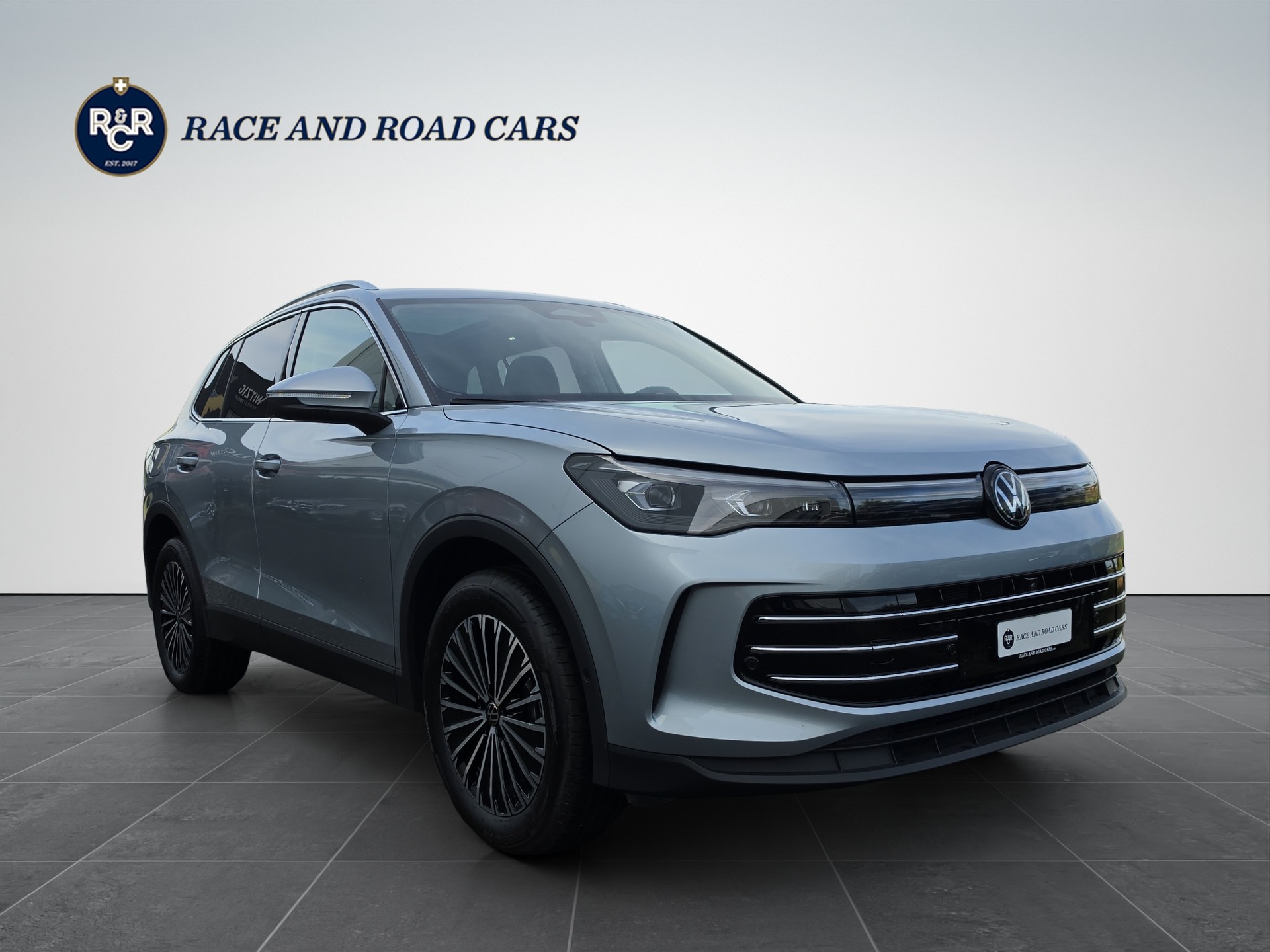 VW Tiguan 2.0 TSI Elegance DSG 4motion-showroom-element-2