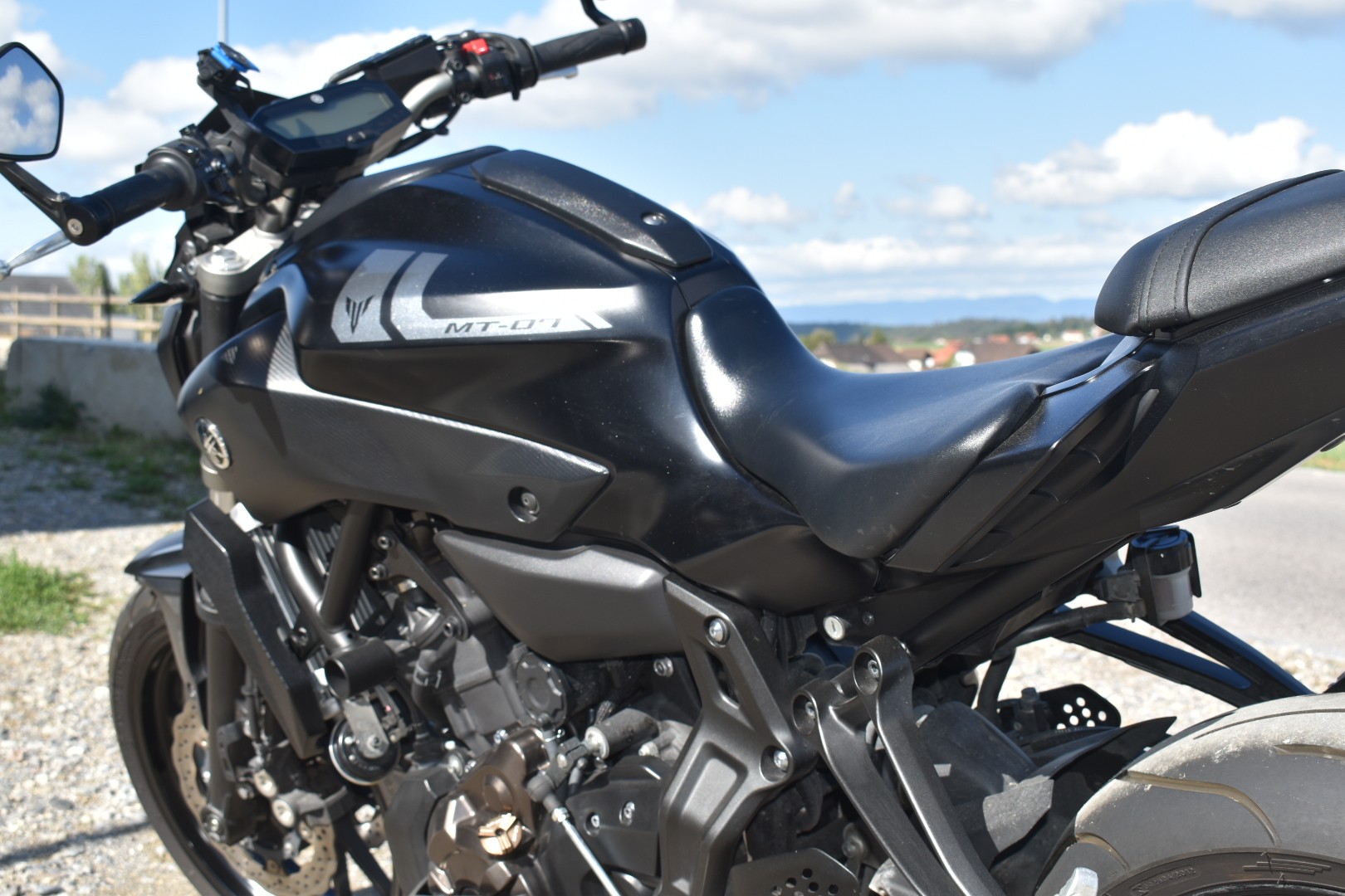 YAMAHA MT-07-image-2