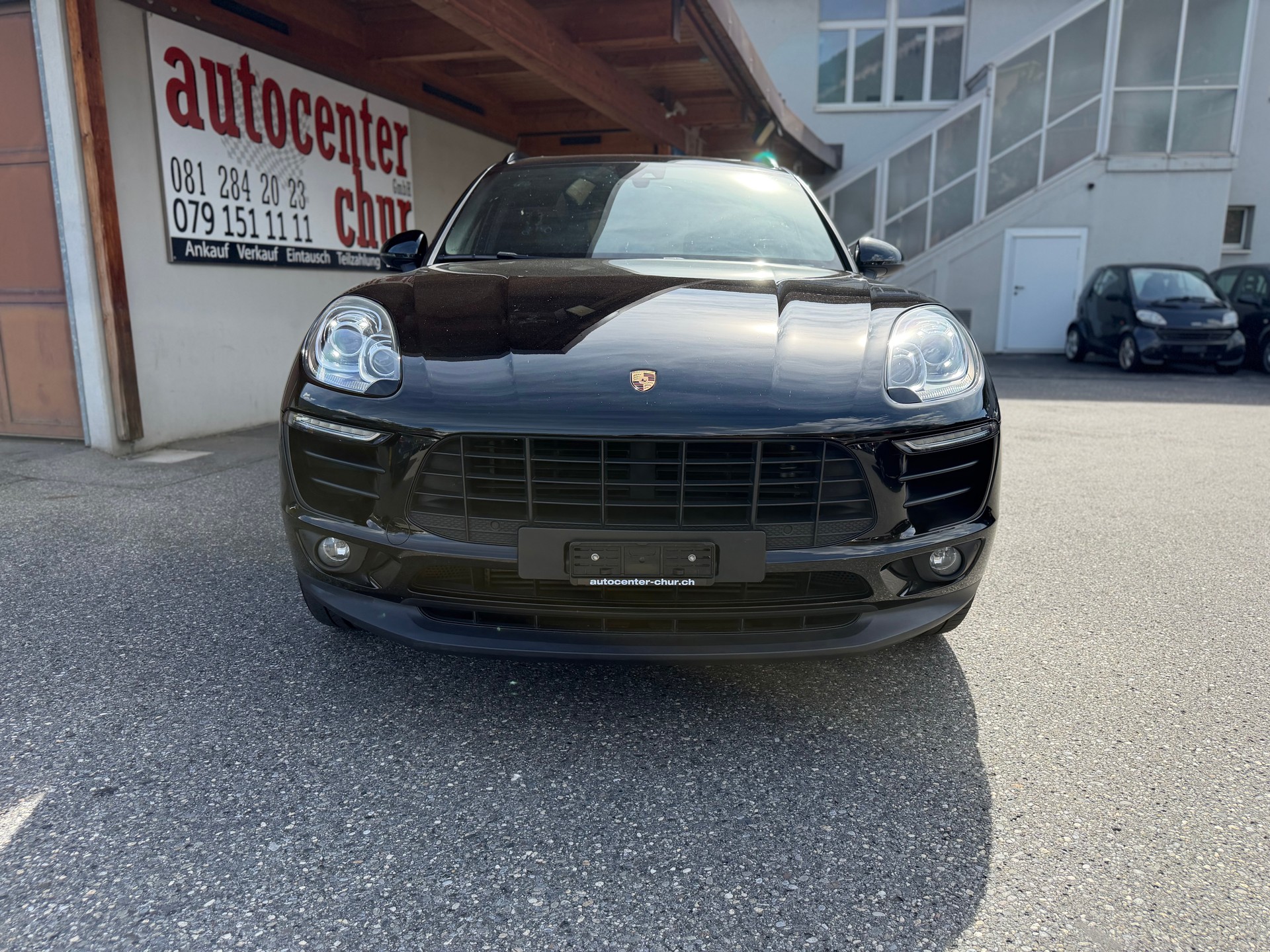 PORSCHE Macan S Diesel PDK-showroom-element-1