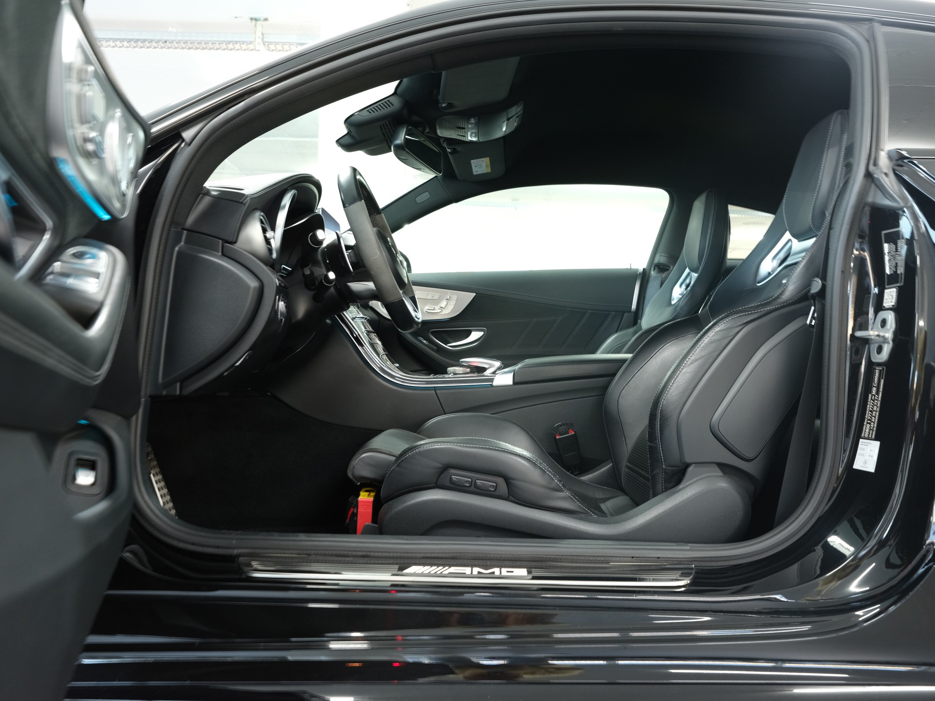 MERCEDES-BENZ C 63 S AMG Edition 1 Speedshift *Burmester* *Sportsitze* *Carbon*-image-21