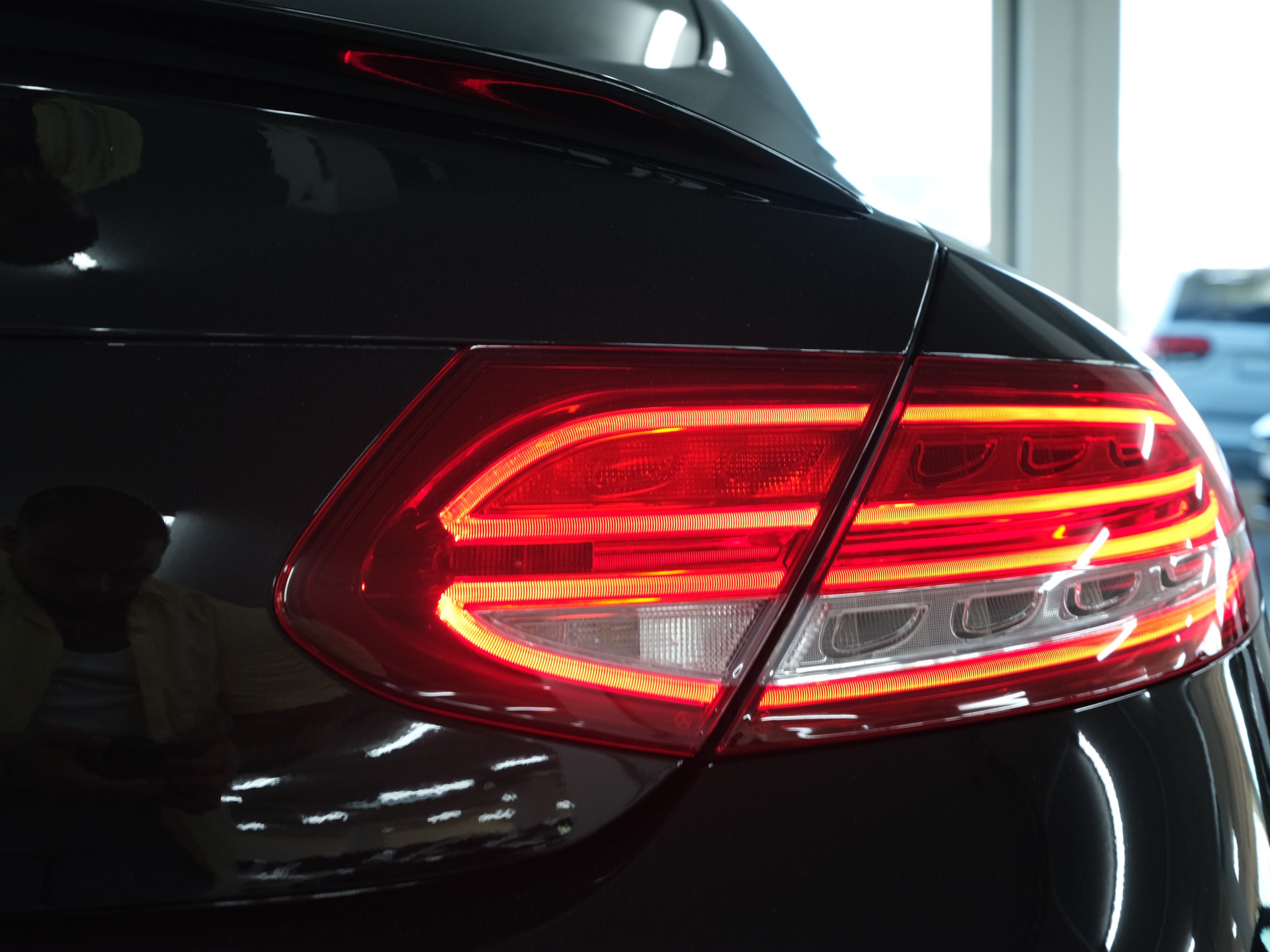 MERCEDES-BENZ C 63 S AMG Edition 1 Speedshift *Burmester* *Sportsitze* *Carbon*-image-17
