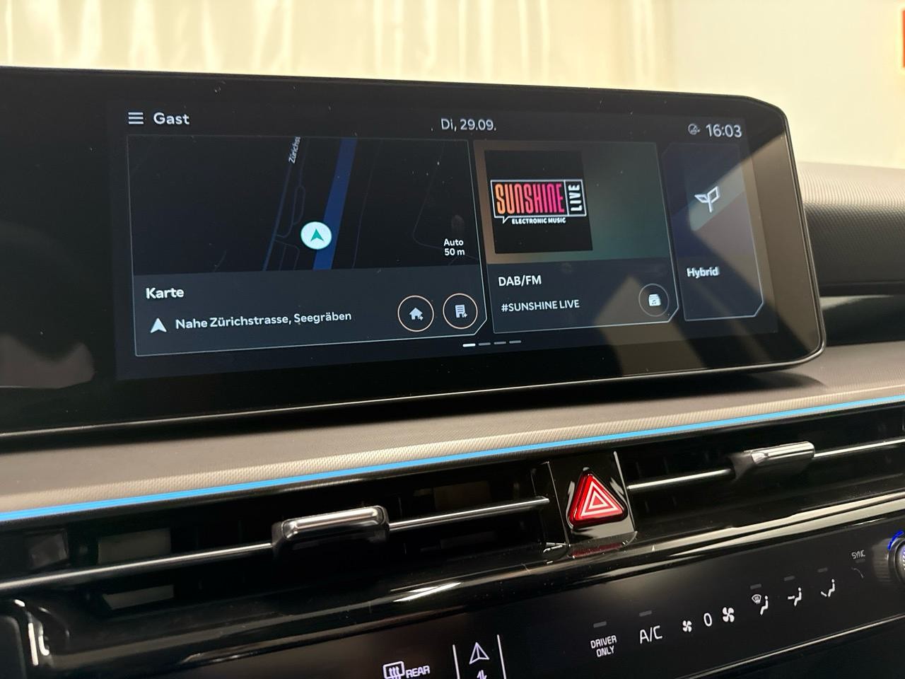 KIA Niro 1.6GDi Hybrid DCT-image-6