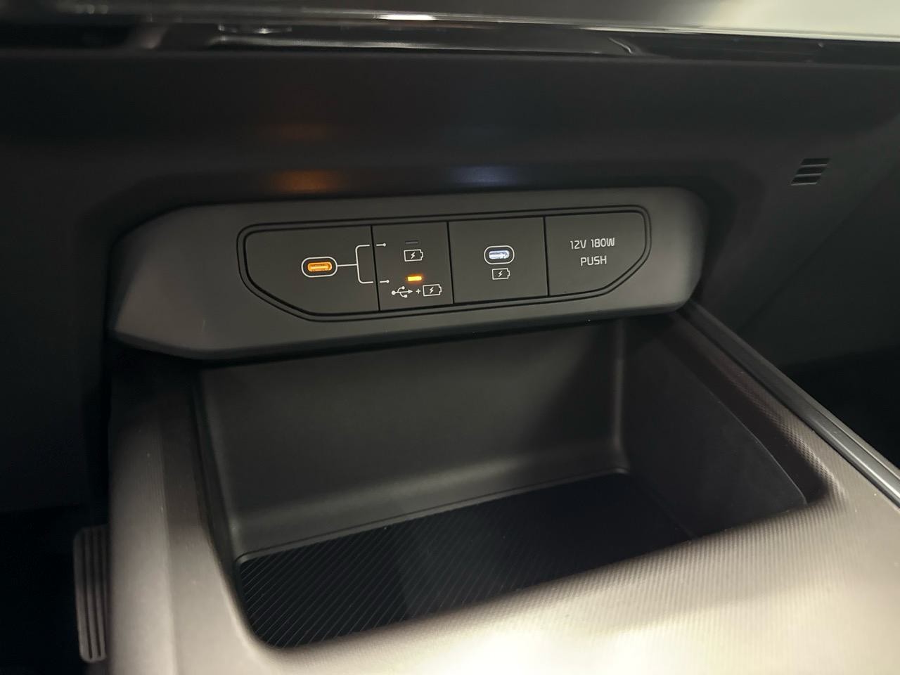 KIA Niro 1.6GDi Hybrid DCT-image-9