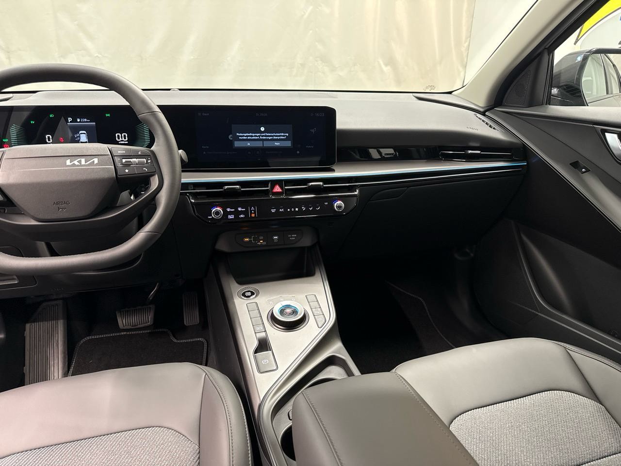 KIA Niro 1.6GDi Hybrid DCT-image-5