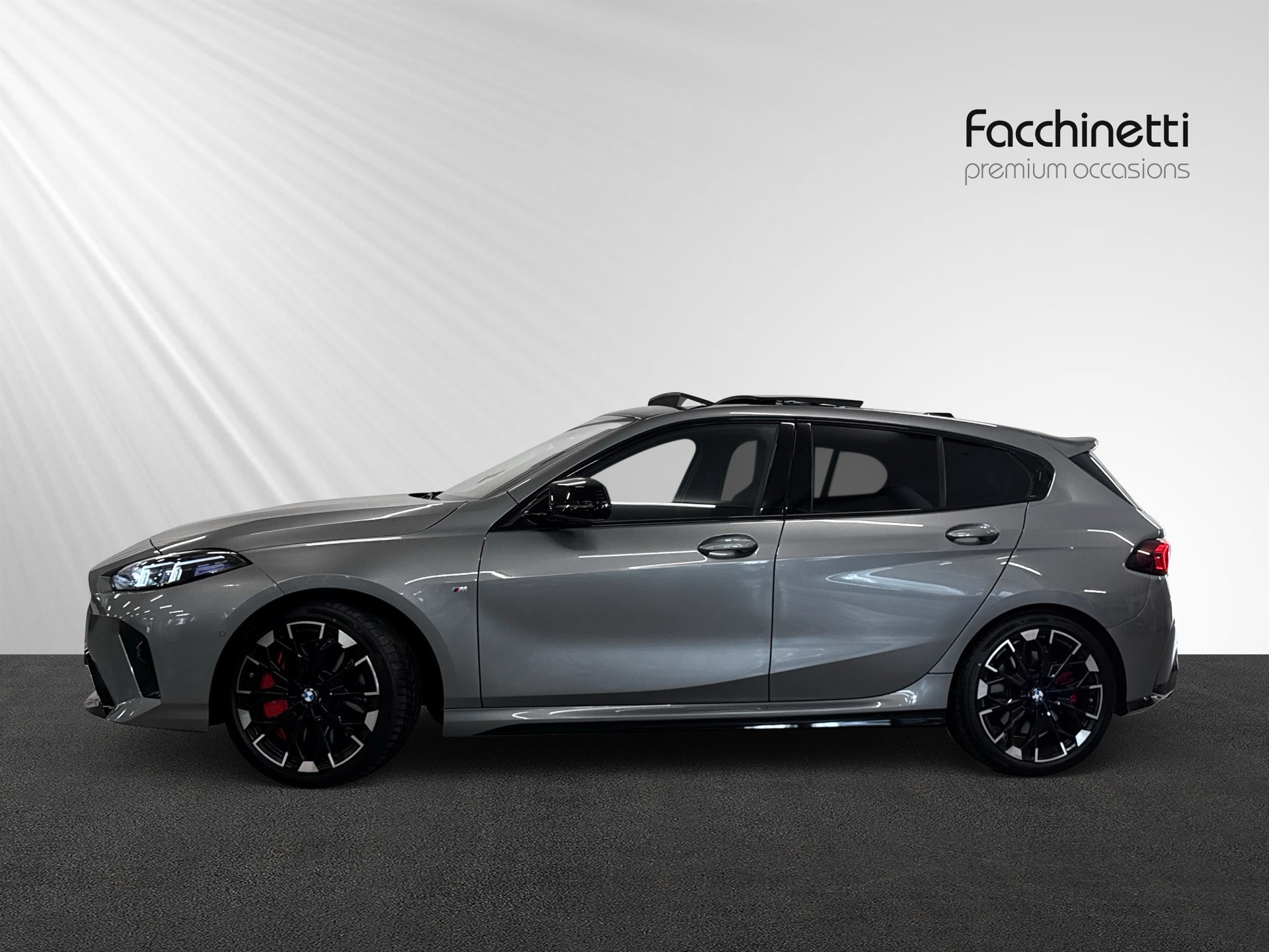BMW M135 xDrive M Sport Pro-showroom-element-1