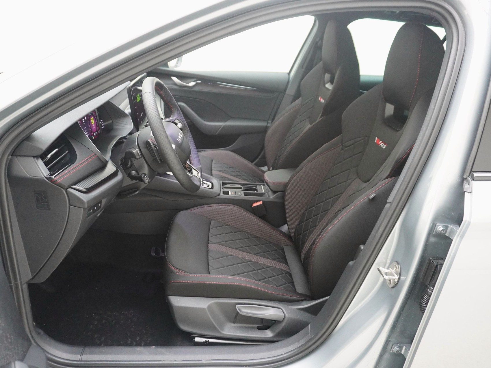 SKODA Octavia 2.0 TSI RS DSG-image-5