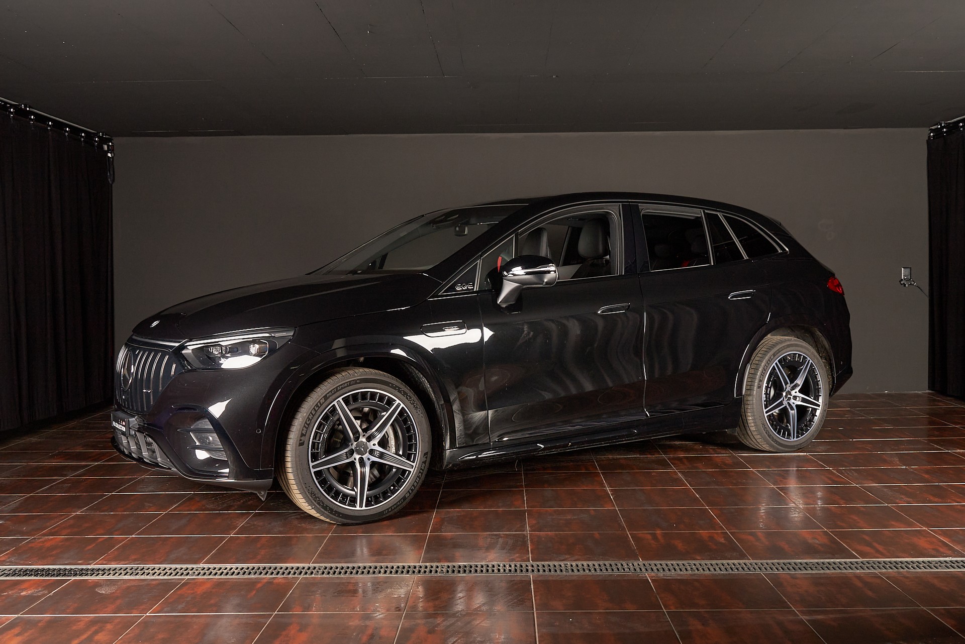 MERCEDES-BENZ EQE SUV AMG 43 4Matic Executive Edition