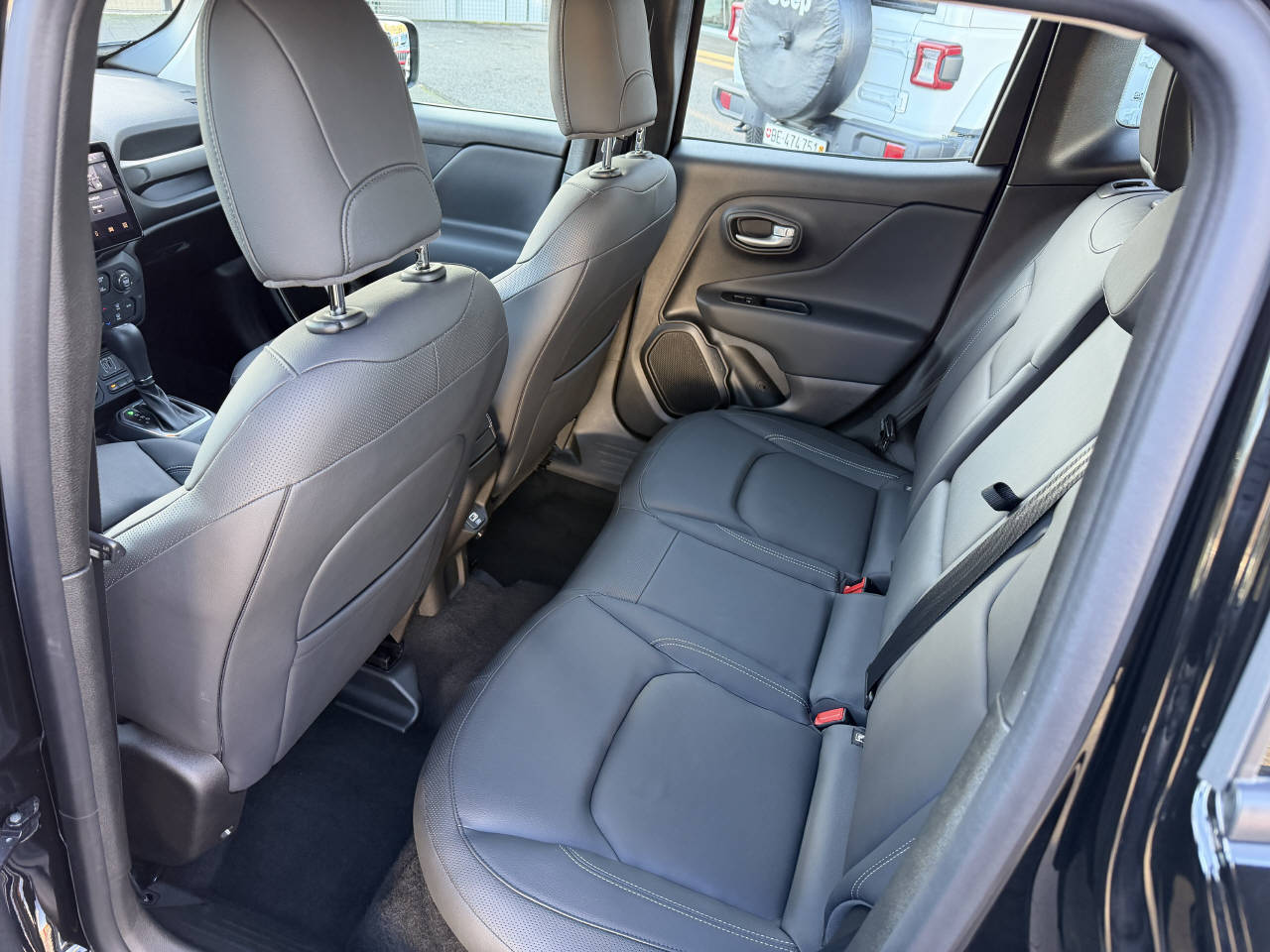 JEEP Renegade 1.3 Summit 4xe-image-5