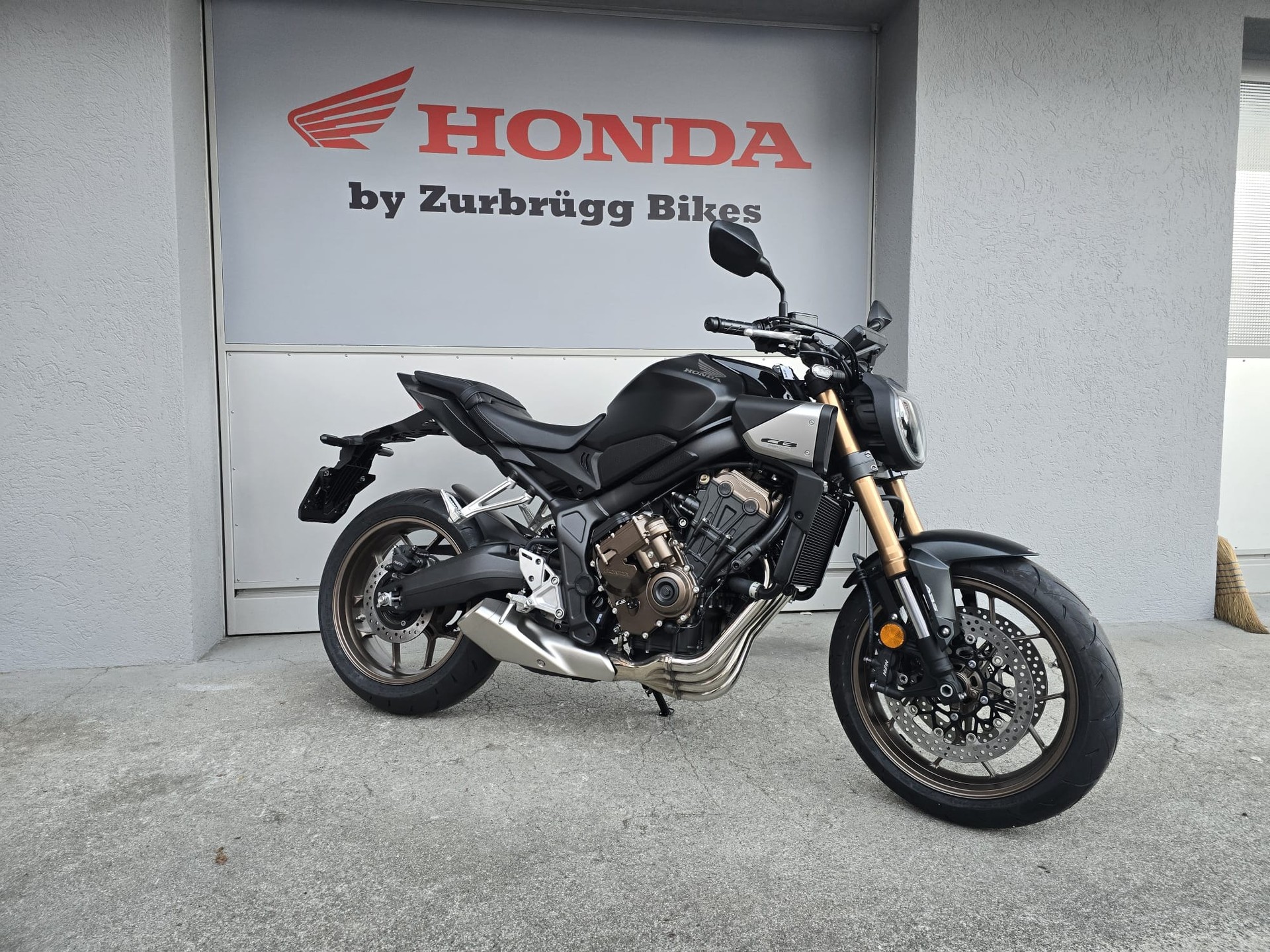 HONDA CB 650 R E-Clutch-image-3