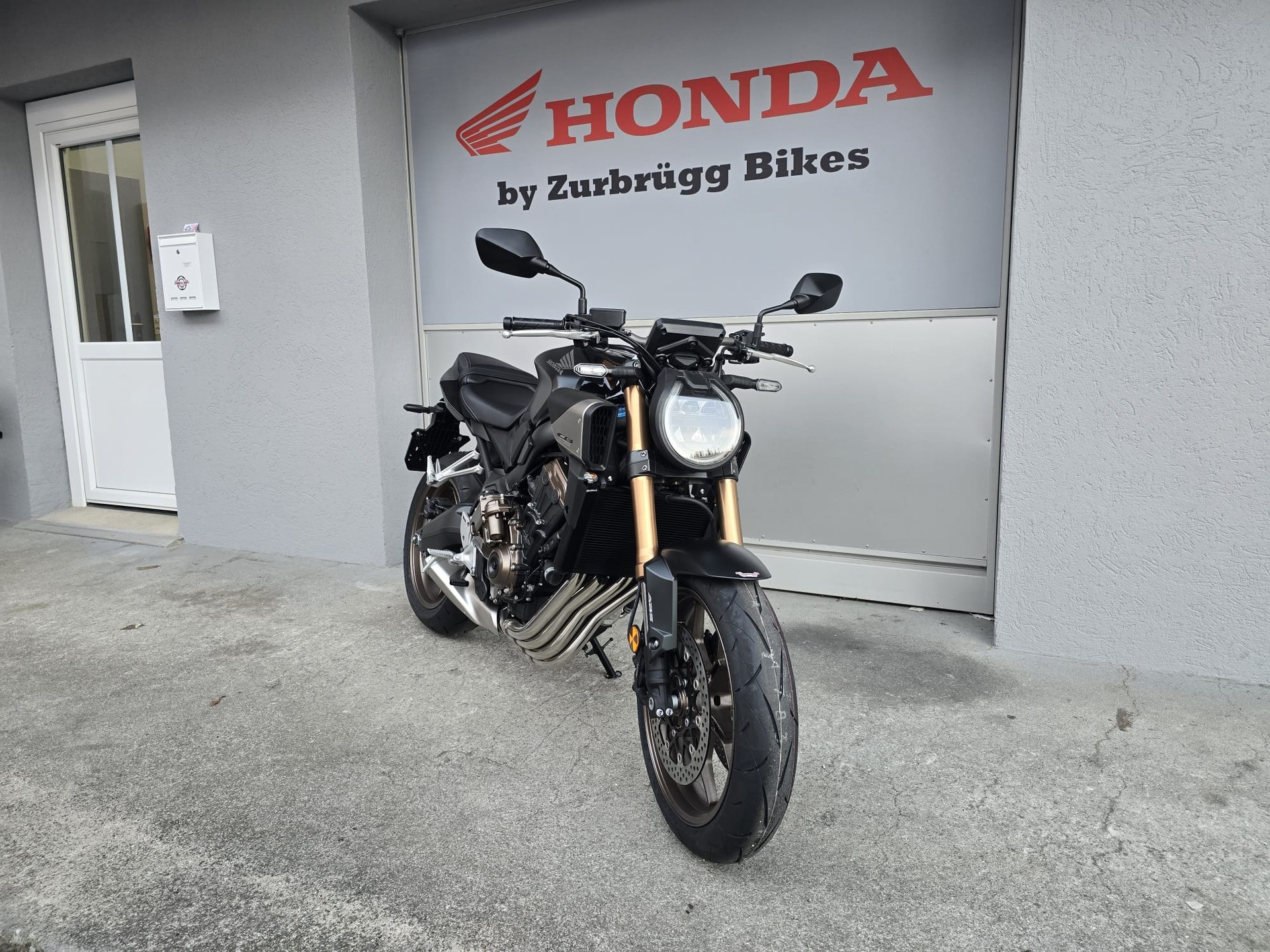 HONDA CB 650 R E-Clutch-image-2