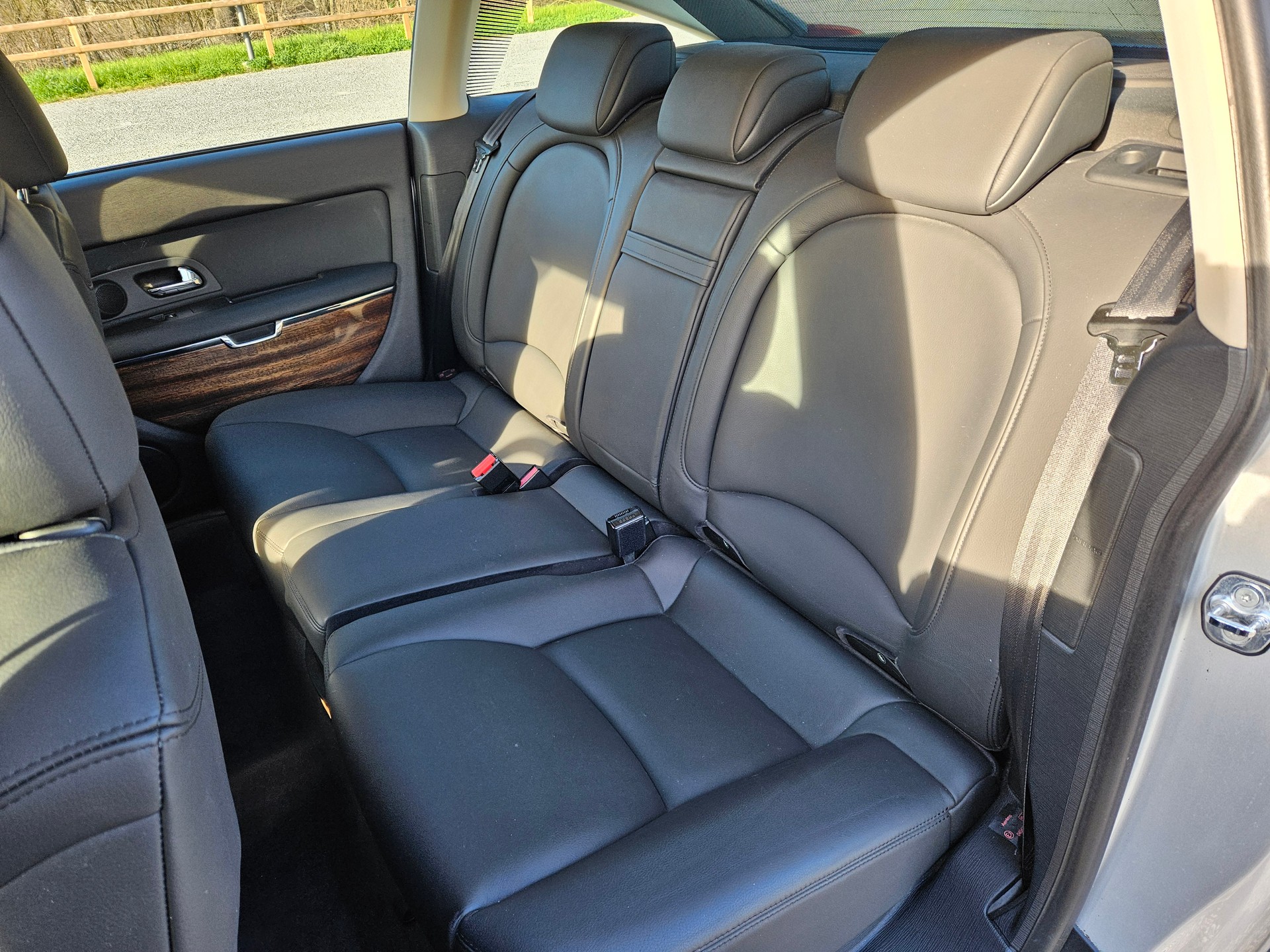 CITROEN C6 Sedan 3.0i V6 Exclusive Automatic-image-8