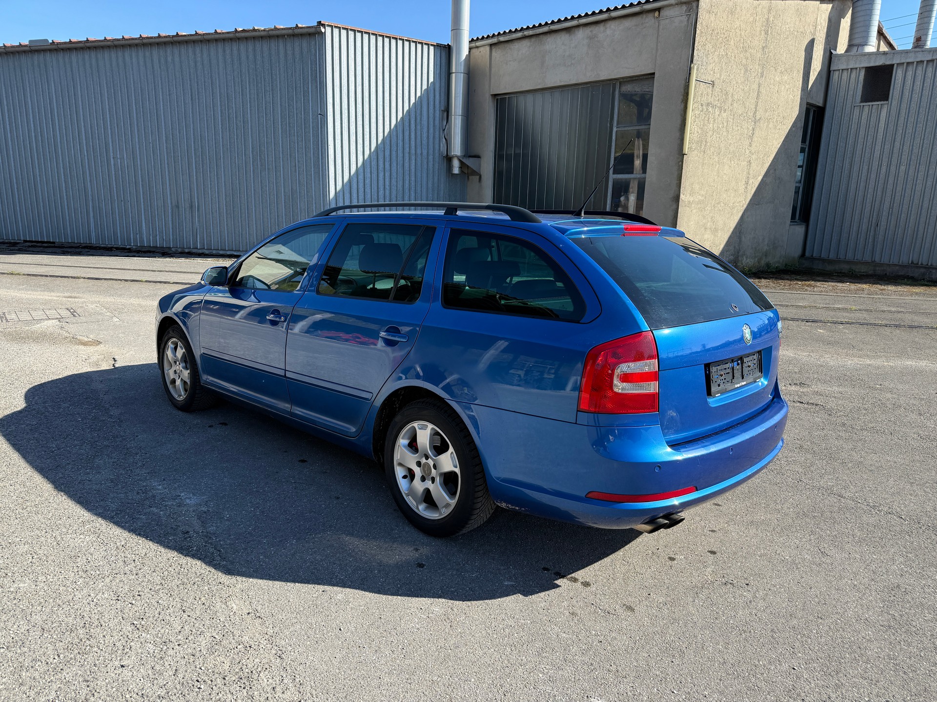 SKODA Octavia 2.0 TFSI RS-image-3