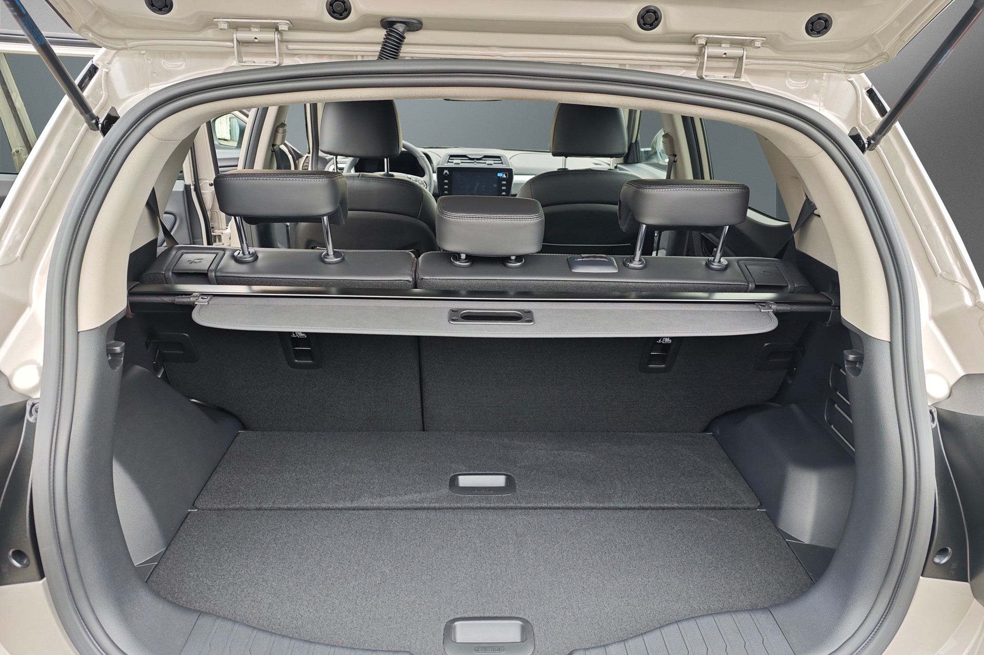 KGM-SsangYong Tivoli 1.5 T GDI Titanium 4WD Automat-image-14