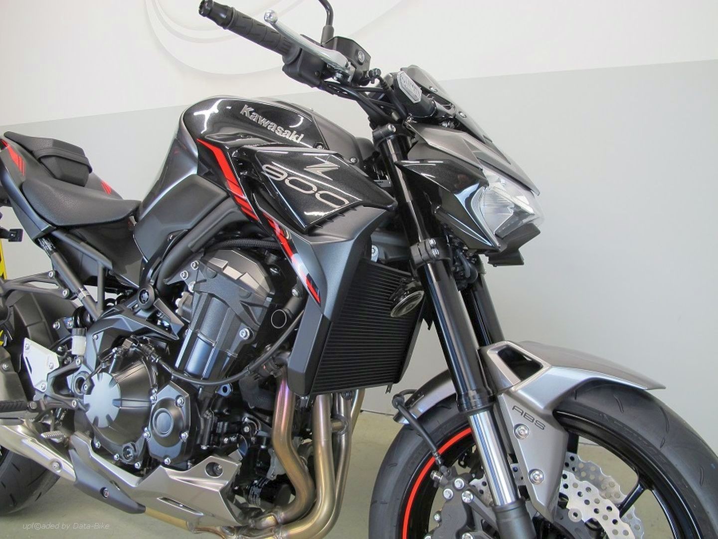KAWASAKI Z900-image-3