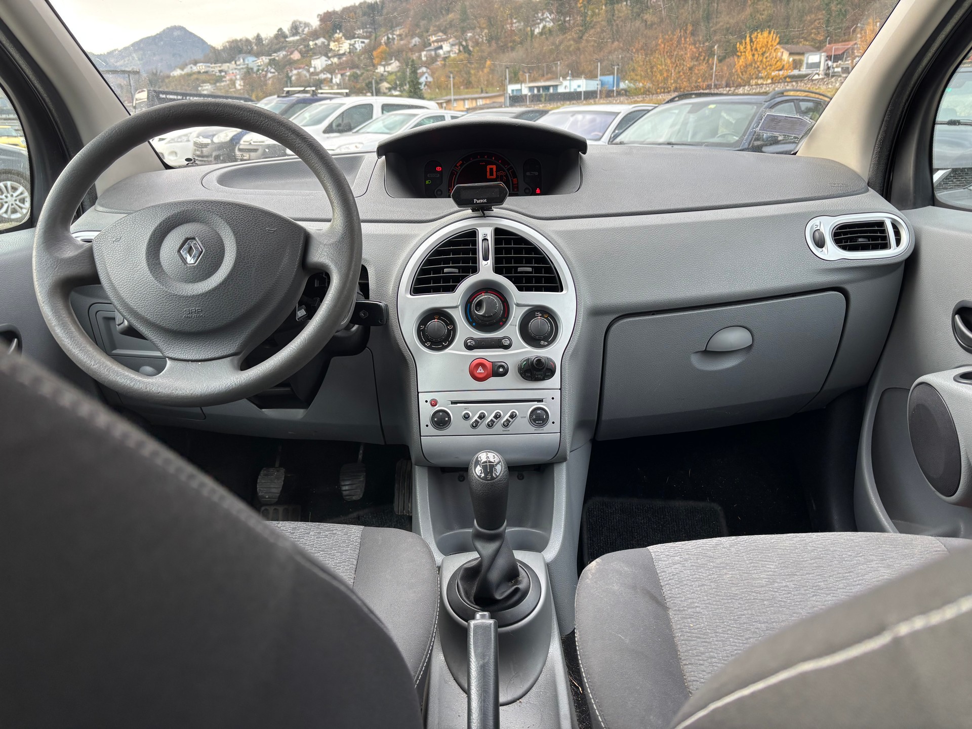 RENAULT Modus 1.2 16V T Expression-image-10