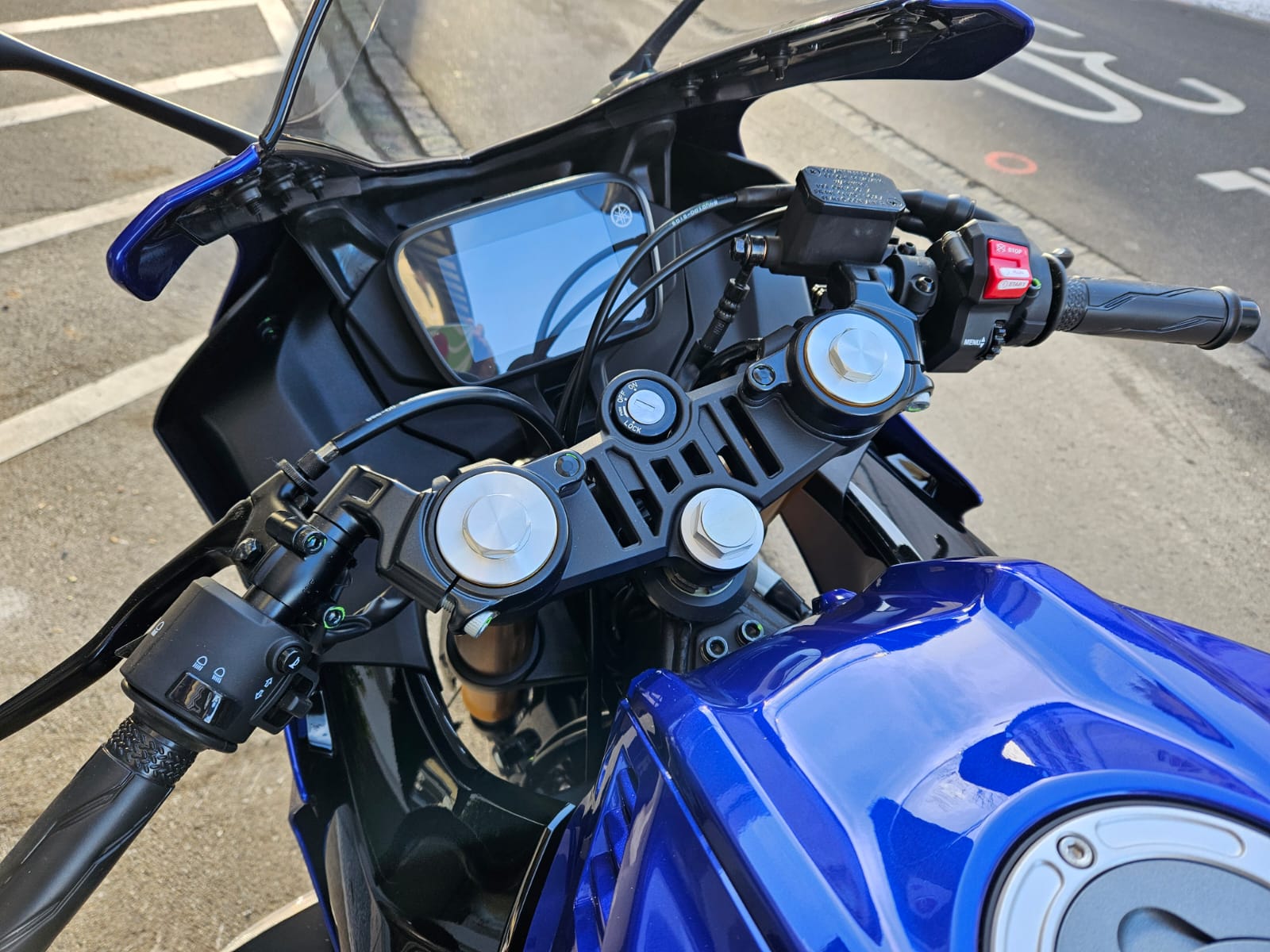 YAMAHA YZF-R 125 ABS-image-6
