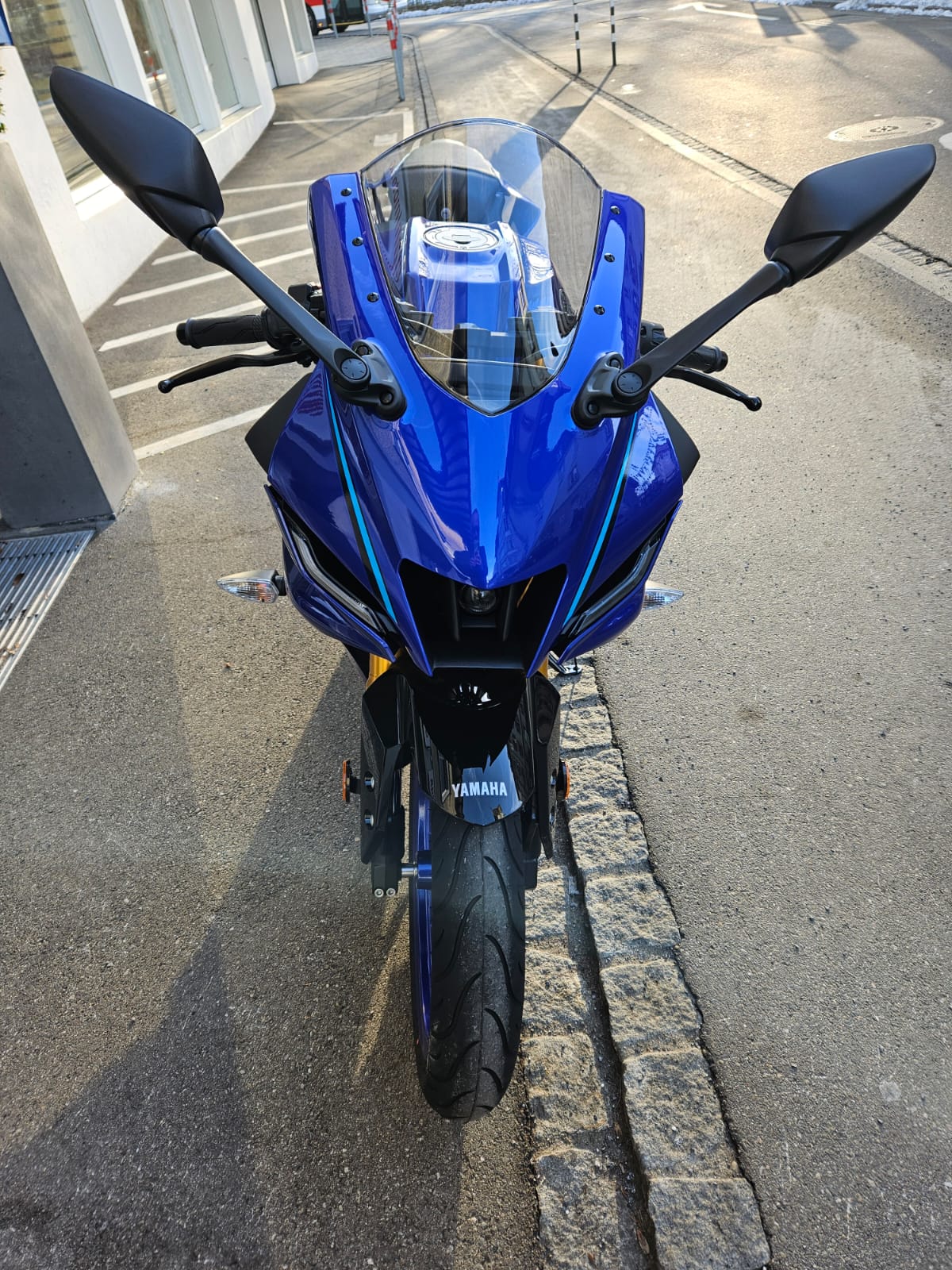 YAMAHA YZF-R 125 ABS-image-8