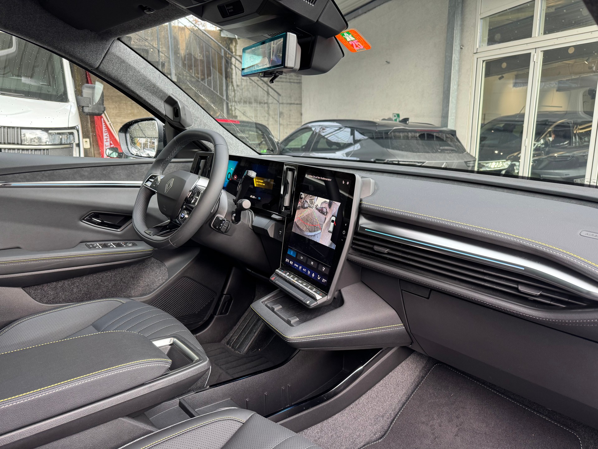 RENAULT Scénic E-Tech Long Range Iconic-image-9