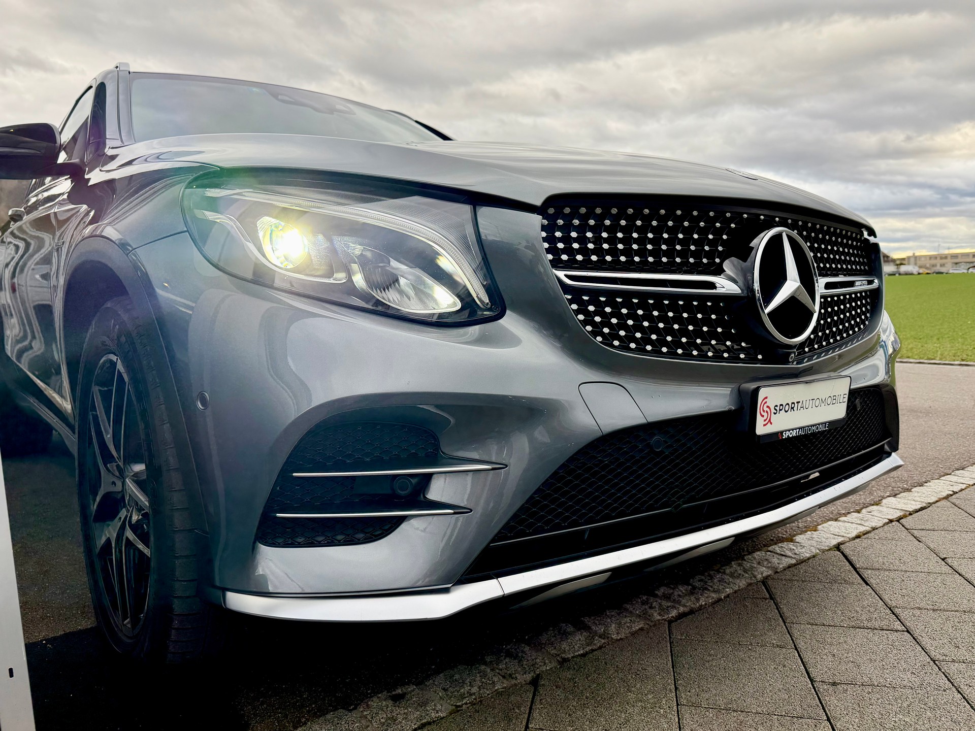MERCEDES-BENZ GLC 43 AMG 4Matic 9G-Tronic-image-4