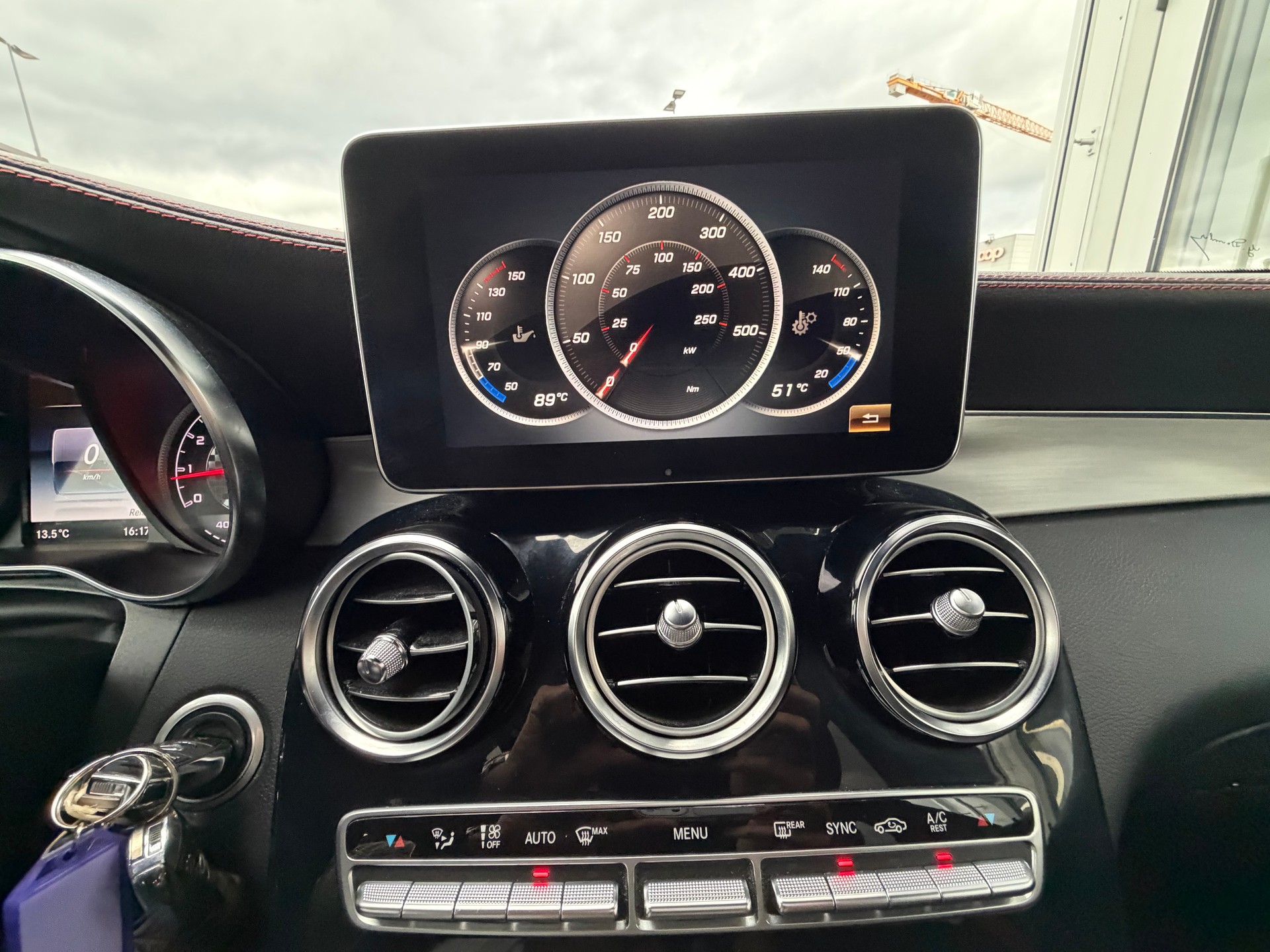 MERCEDES-BENZ GLC 43 AMG 4Matic 9G-Tronic-image-18