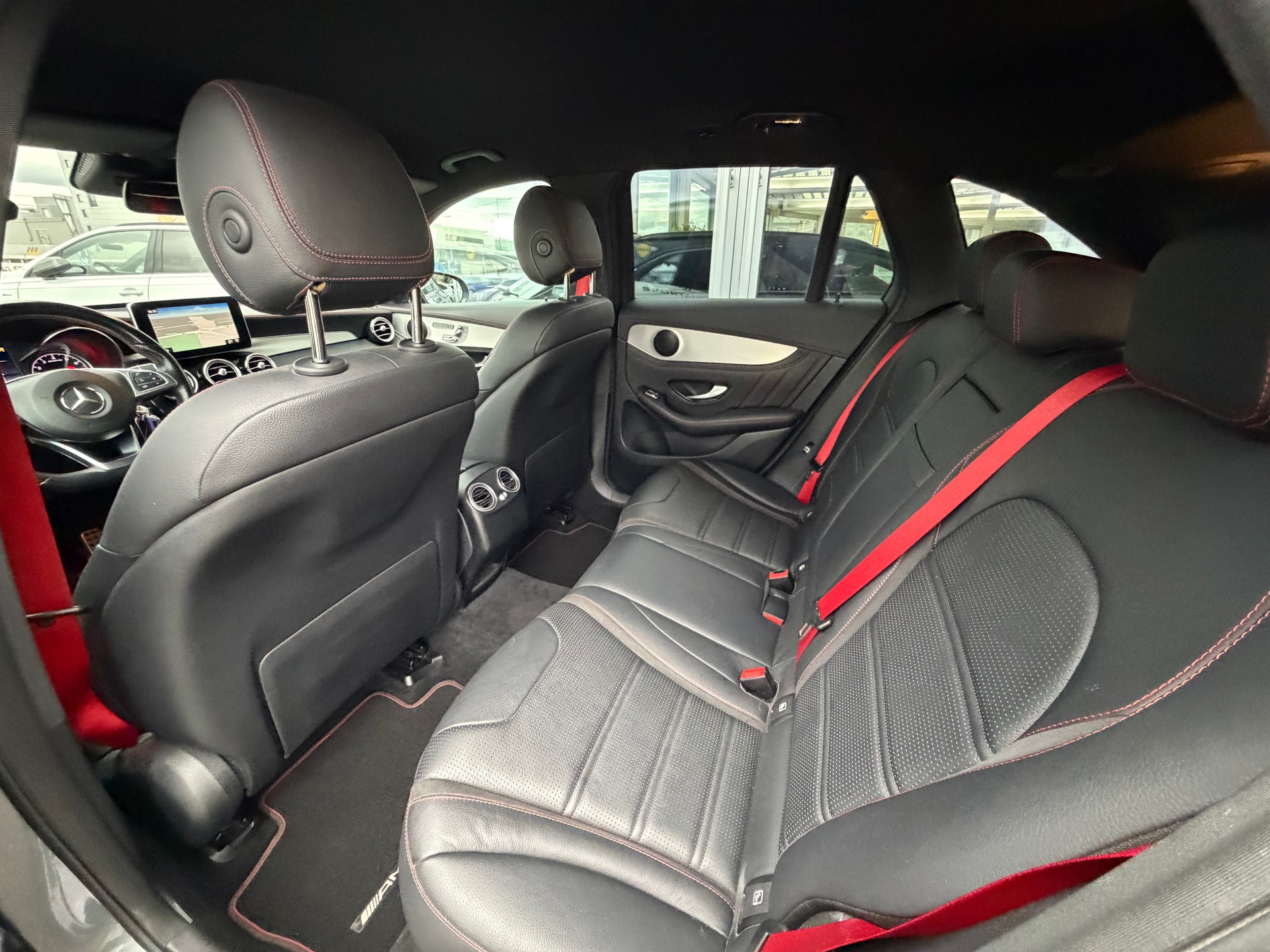 MERCEDES-BENZ GLC 43 AMG 4Matic 9G-Tronic-image-9