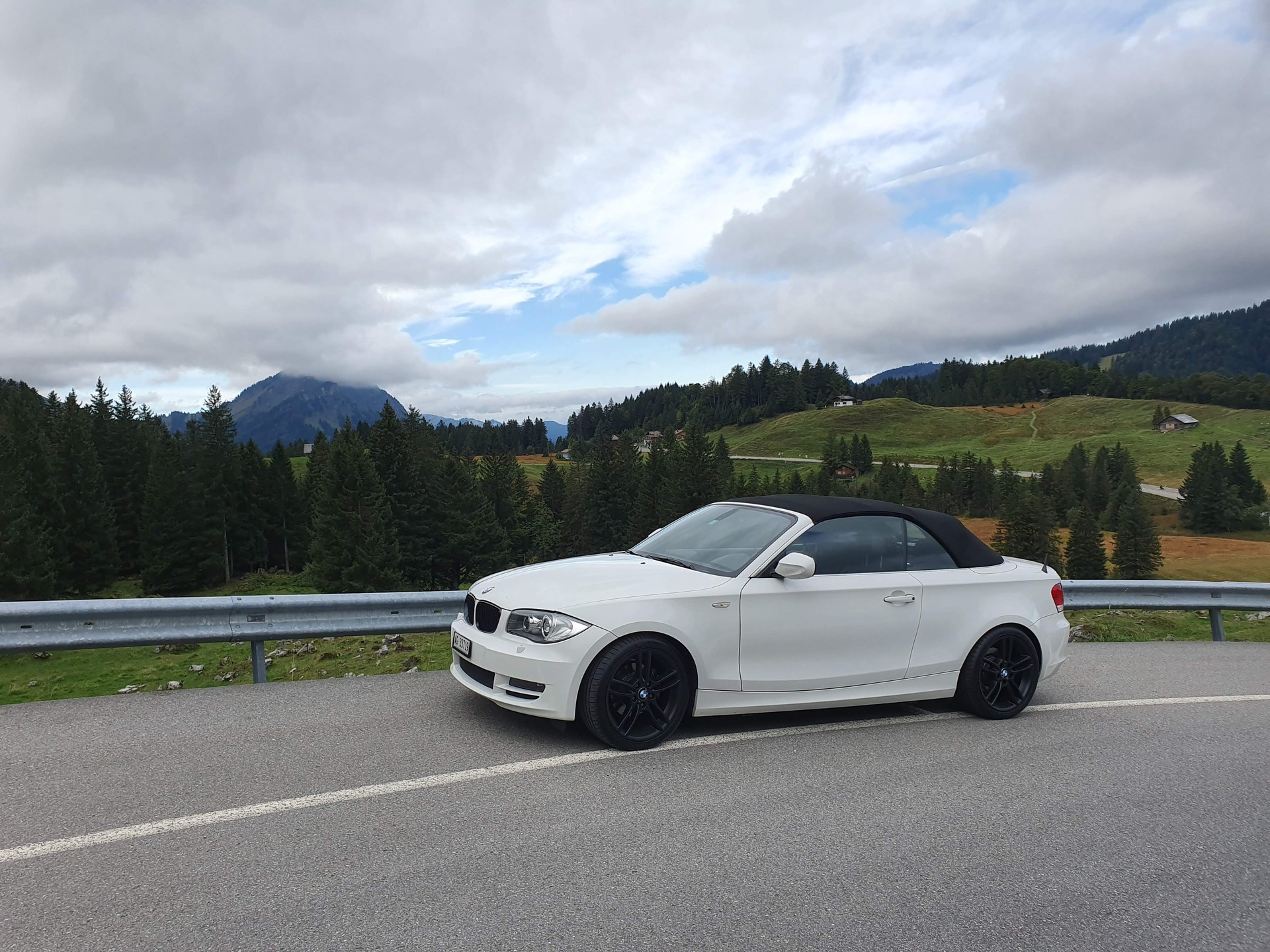 BMW 125i Cabrio Steptronic-image-1